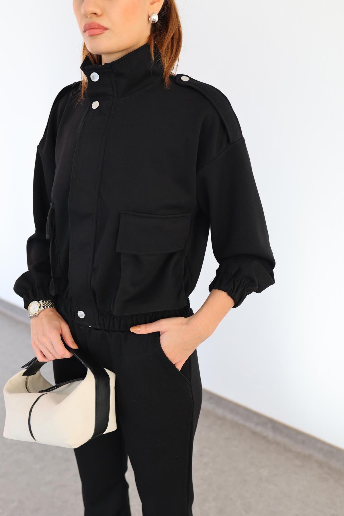 Model Likralı Siyah Eşofman Takım