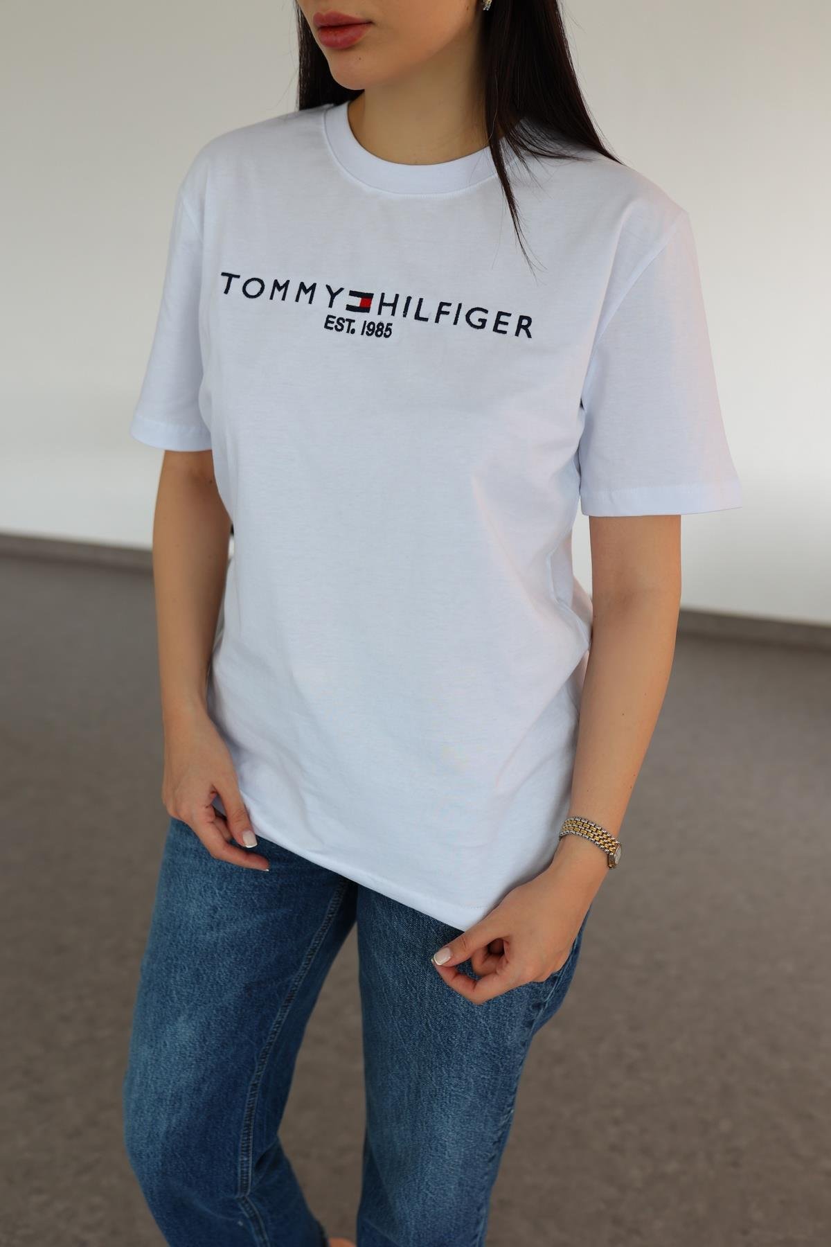 Nakışlı Basic Beyaz Tshirt
