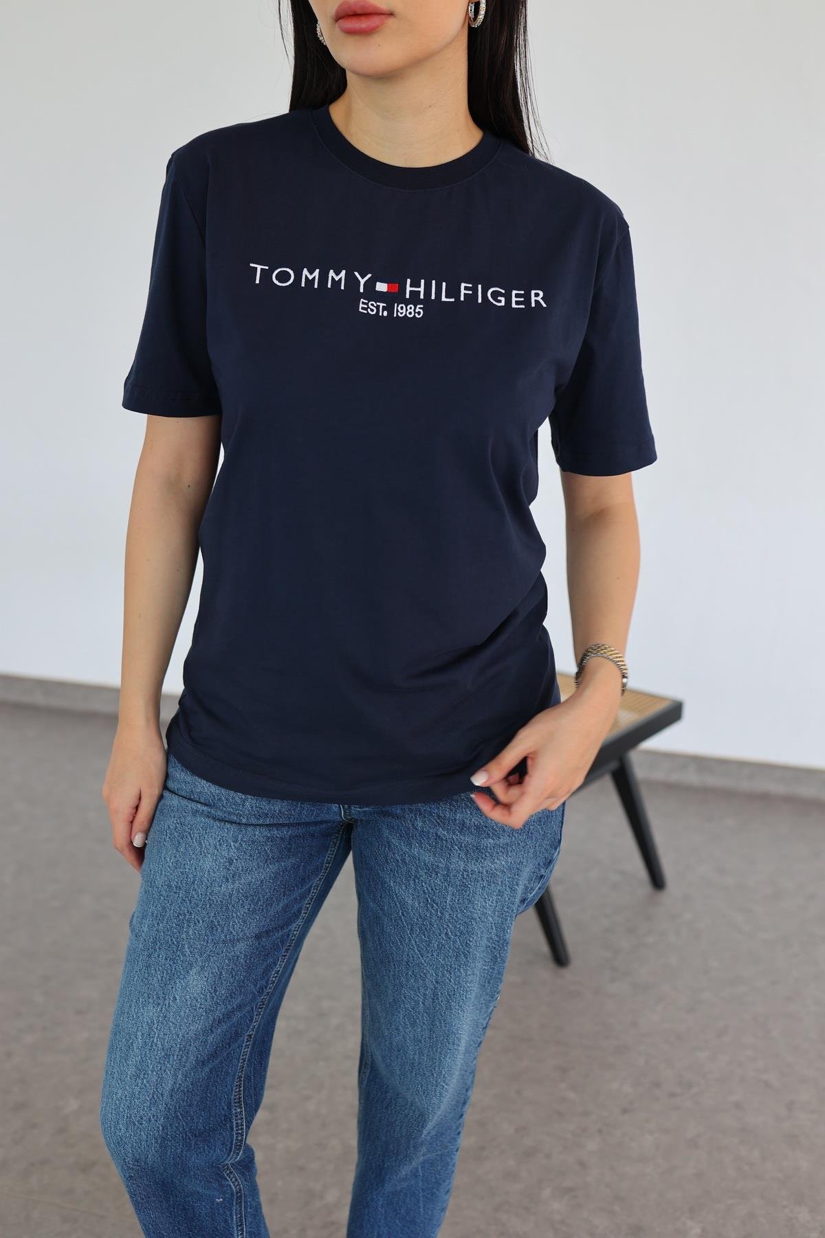 Nakışlı Basic Lacivert Tshirt