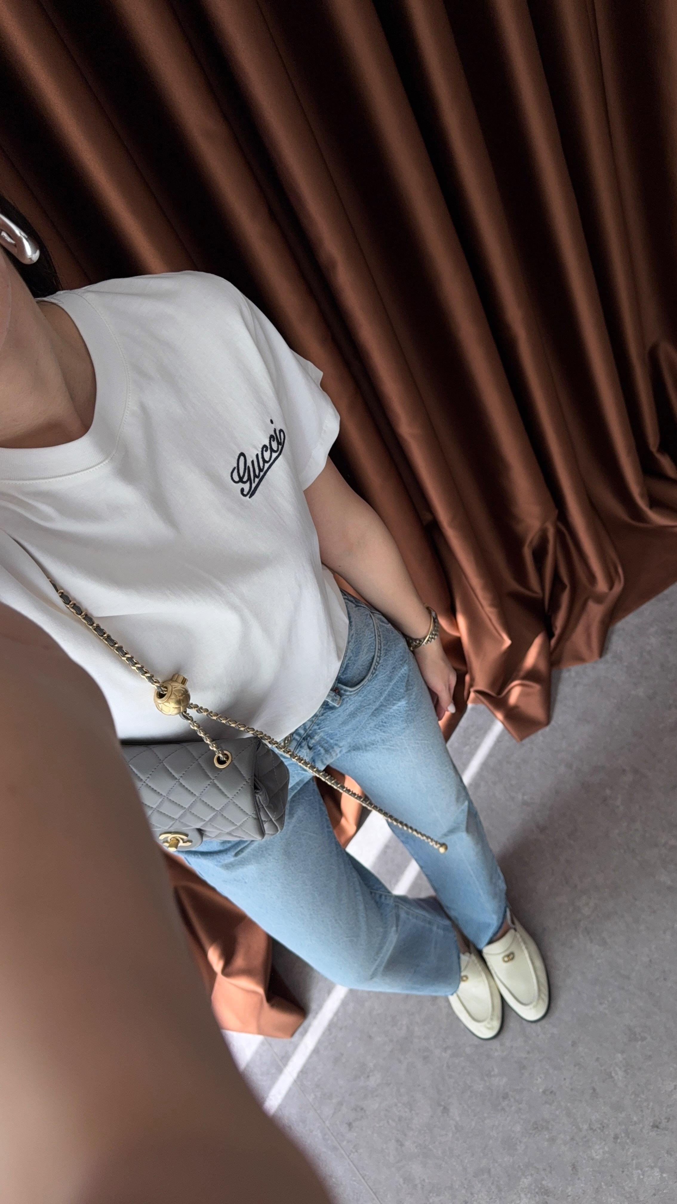 Nakışlı Marka Ekru Tshirt