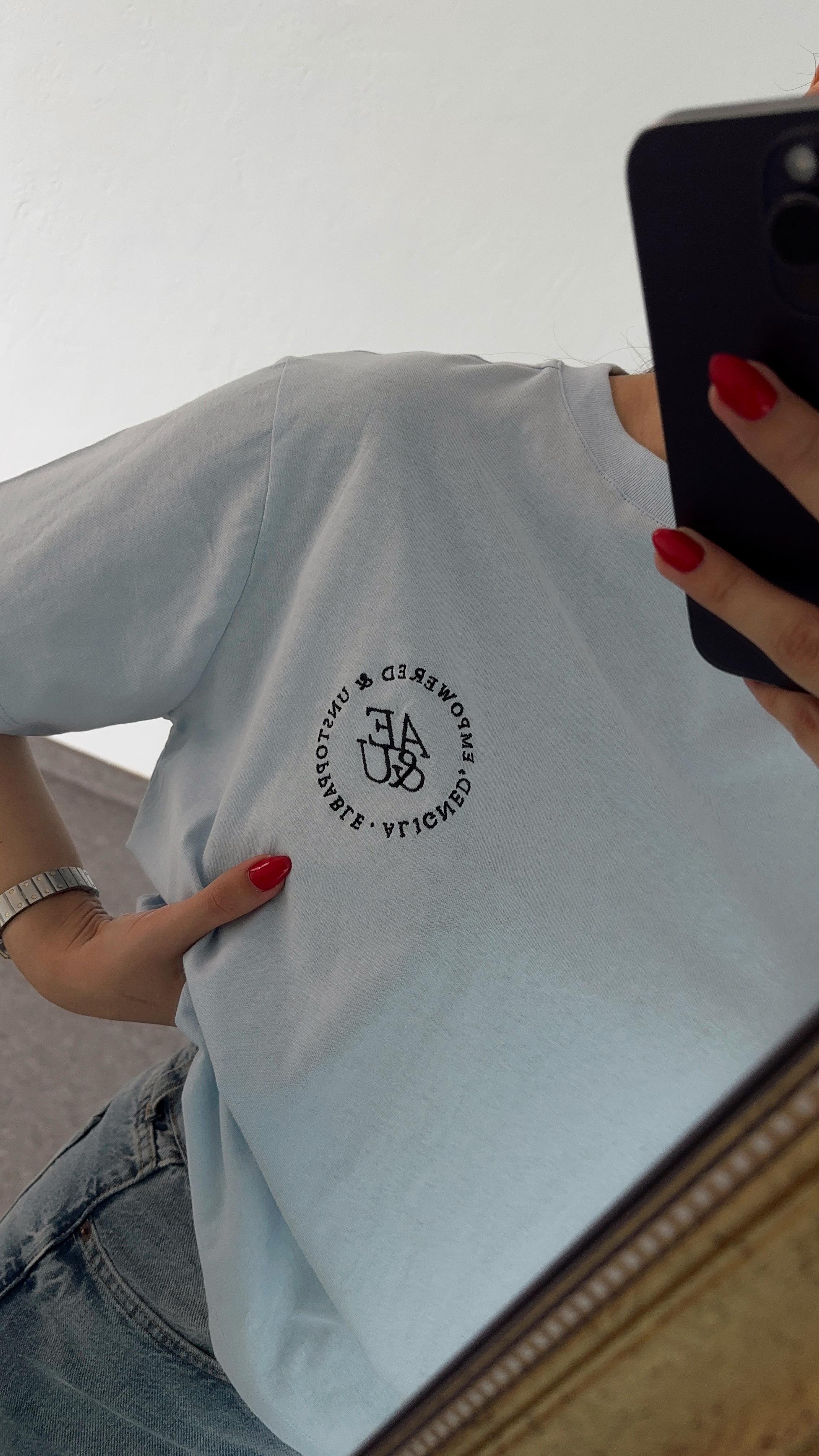 Nakışlı Mavi Tshirt