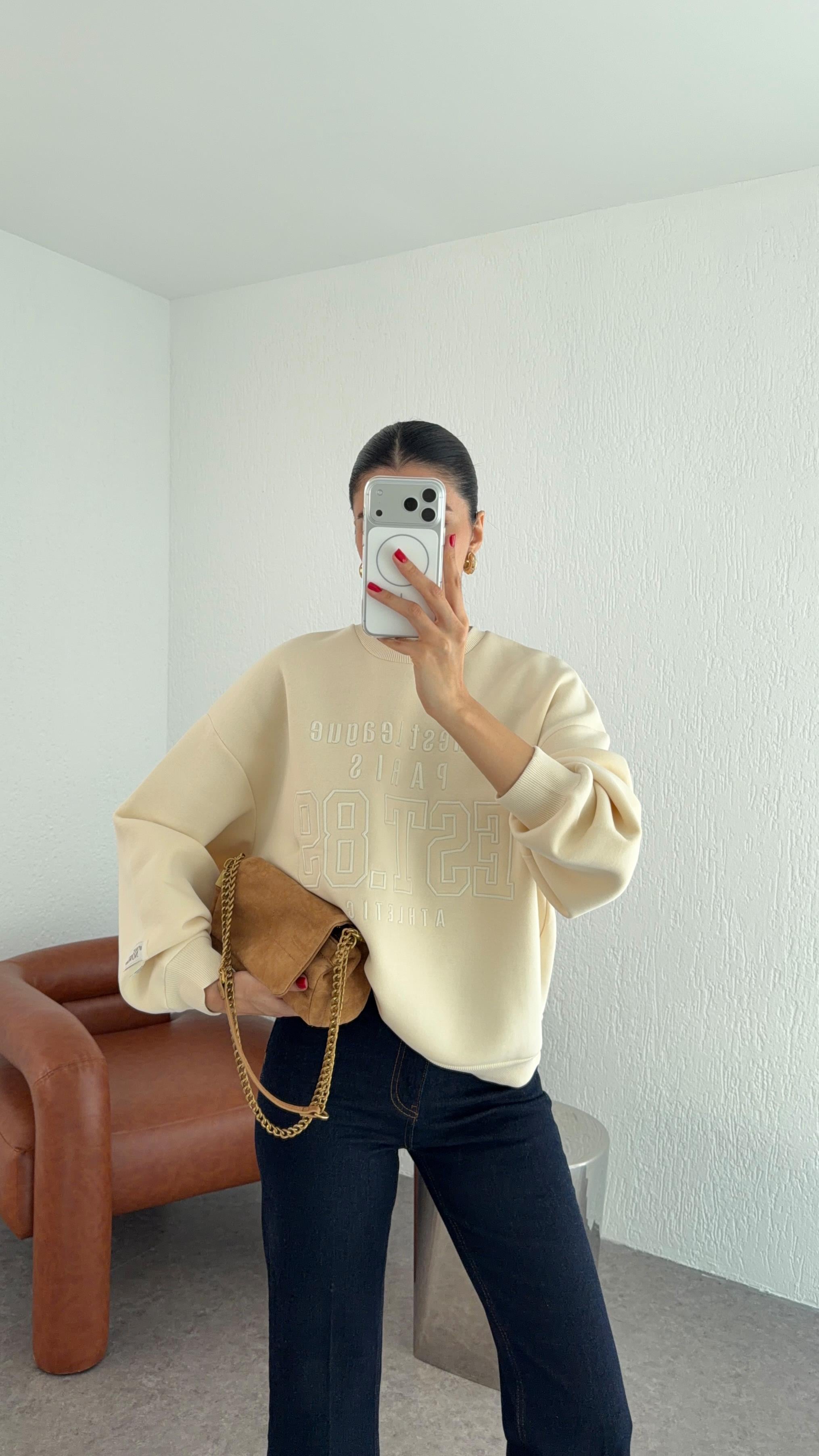 Nakışlı Şardonlu Sarı Sweat
