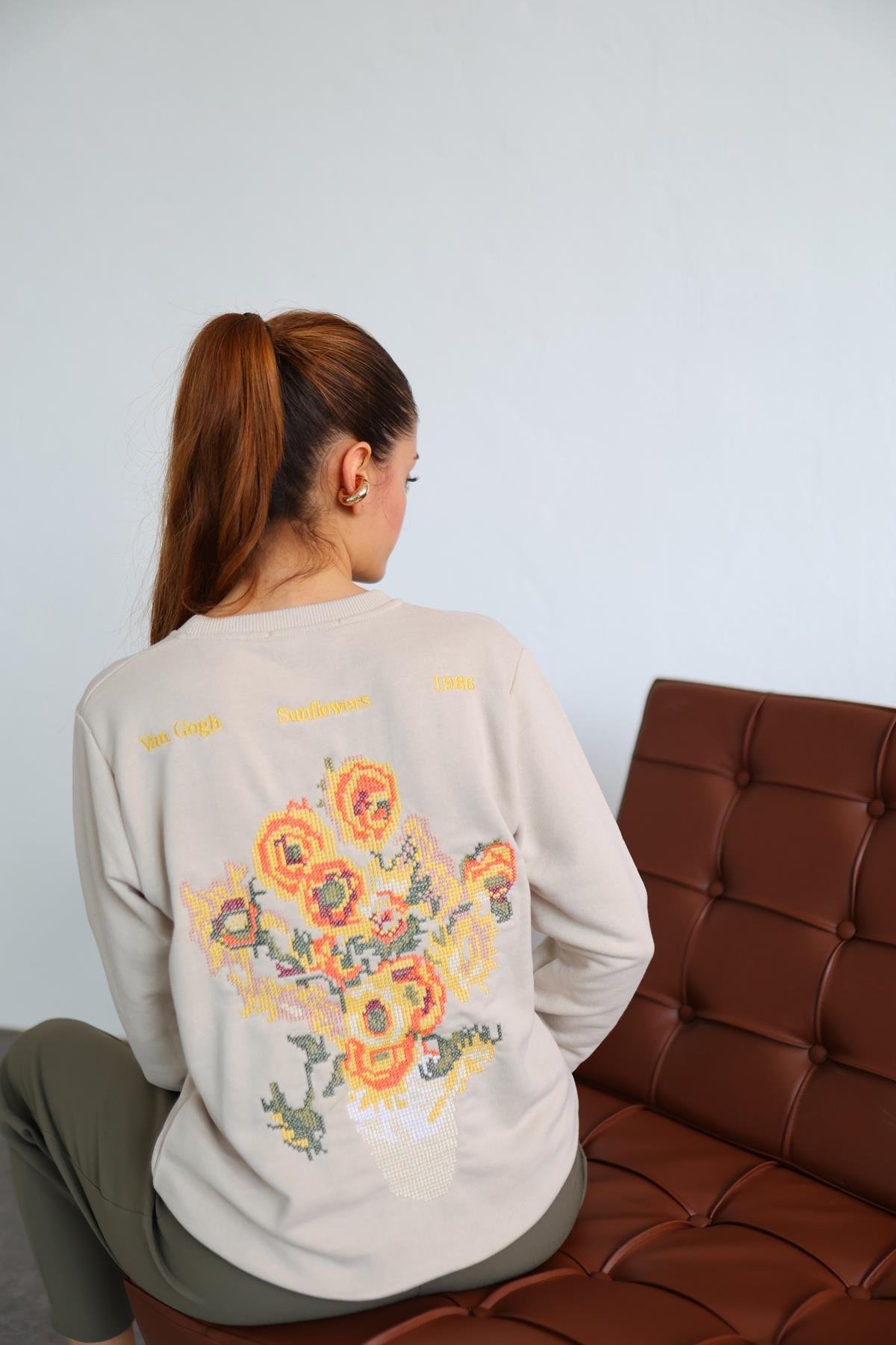 Nakışlı Vizon Sweat