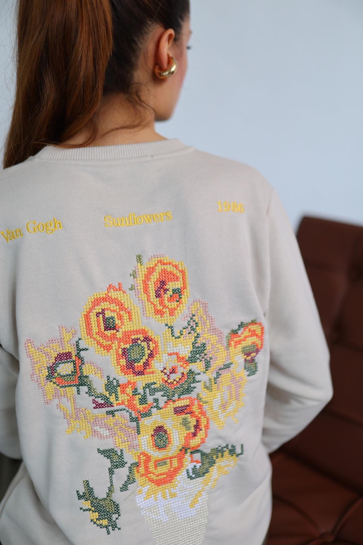 Nakışlı Vizon Sweat