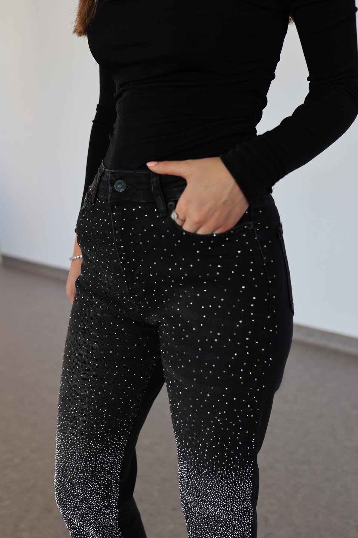 Ombre Taşlı Siyah Jean