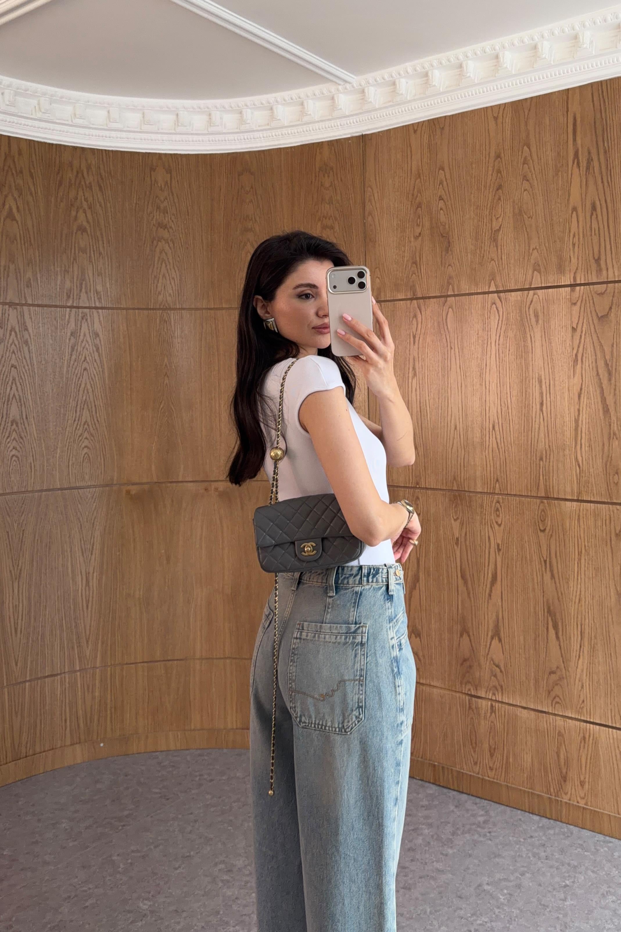 Ön Cep Detaylı Pirinç Aksesuarlı Jean