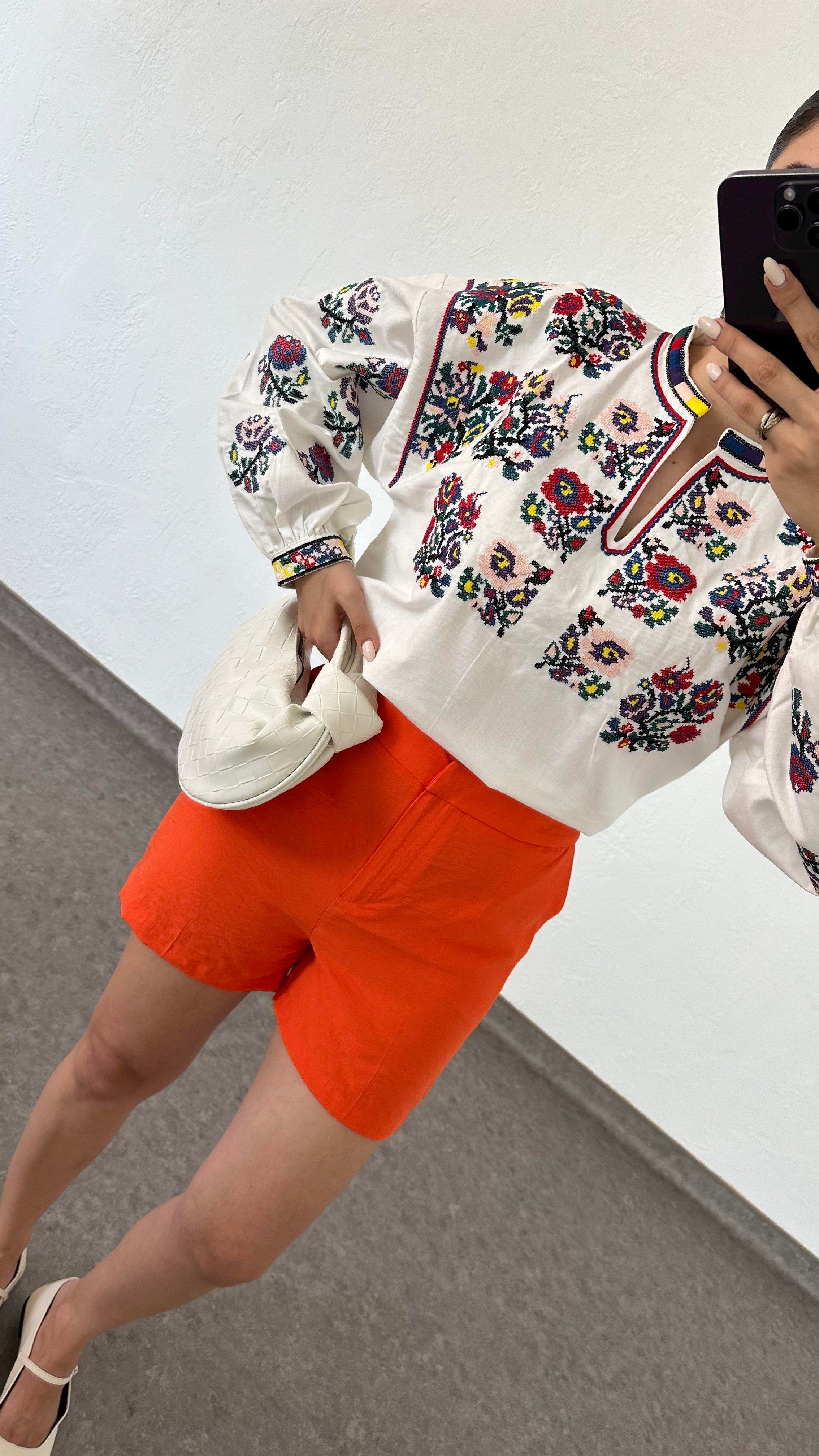 Orange Şort