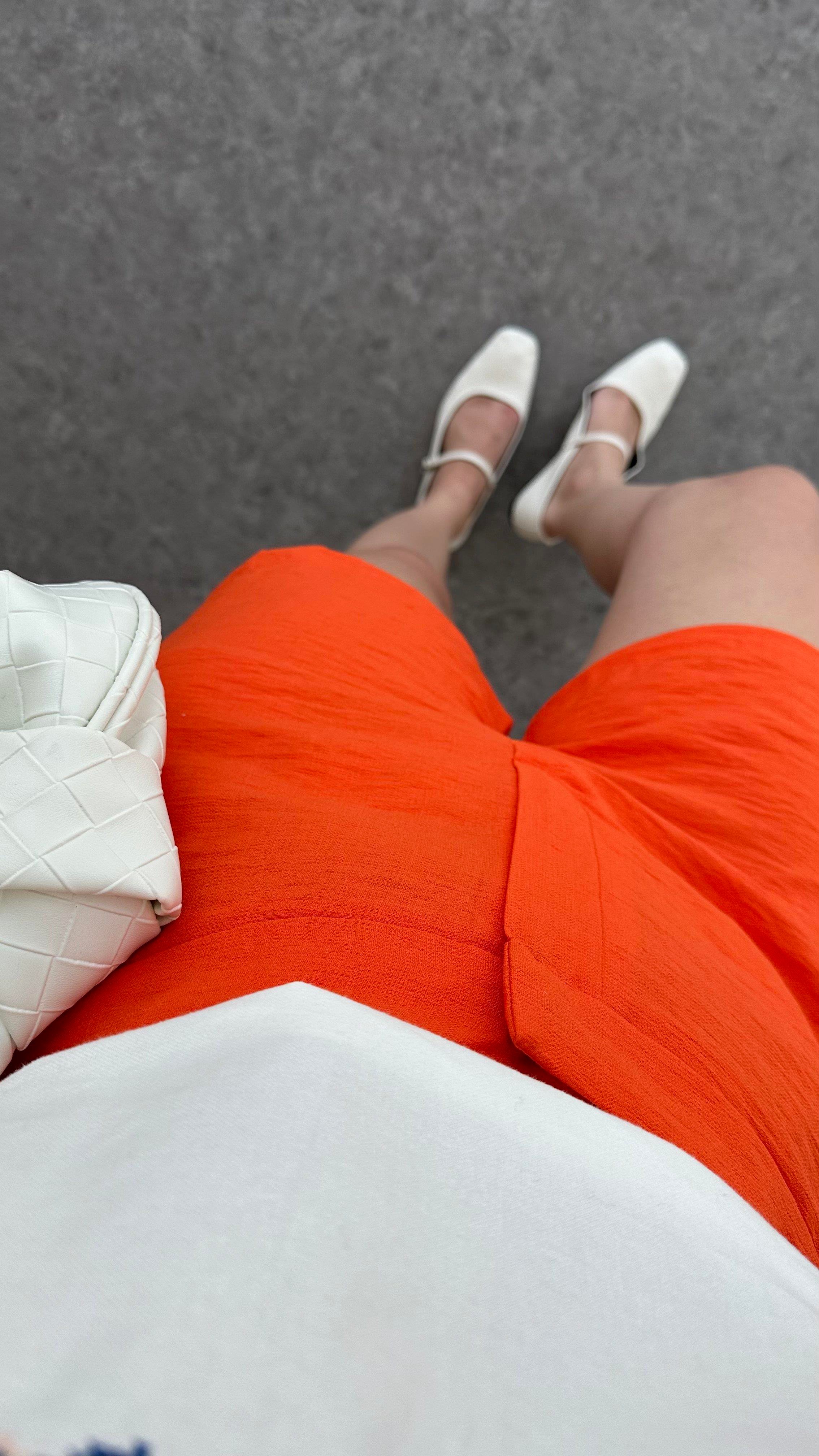 Orange Şort