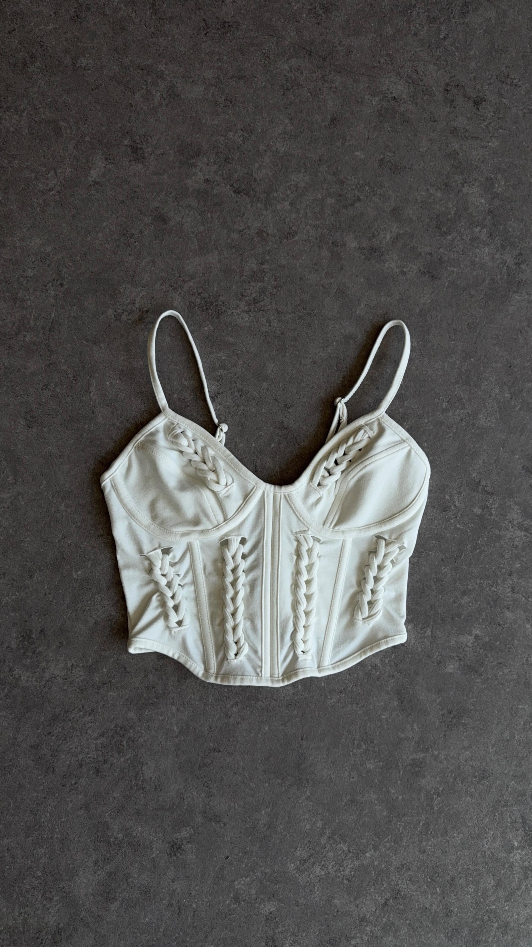 Örgülü Beyaz Crop