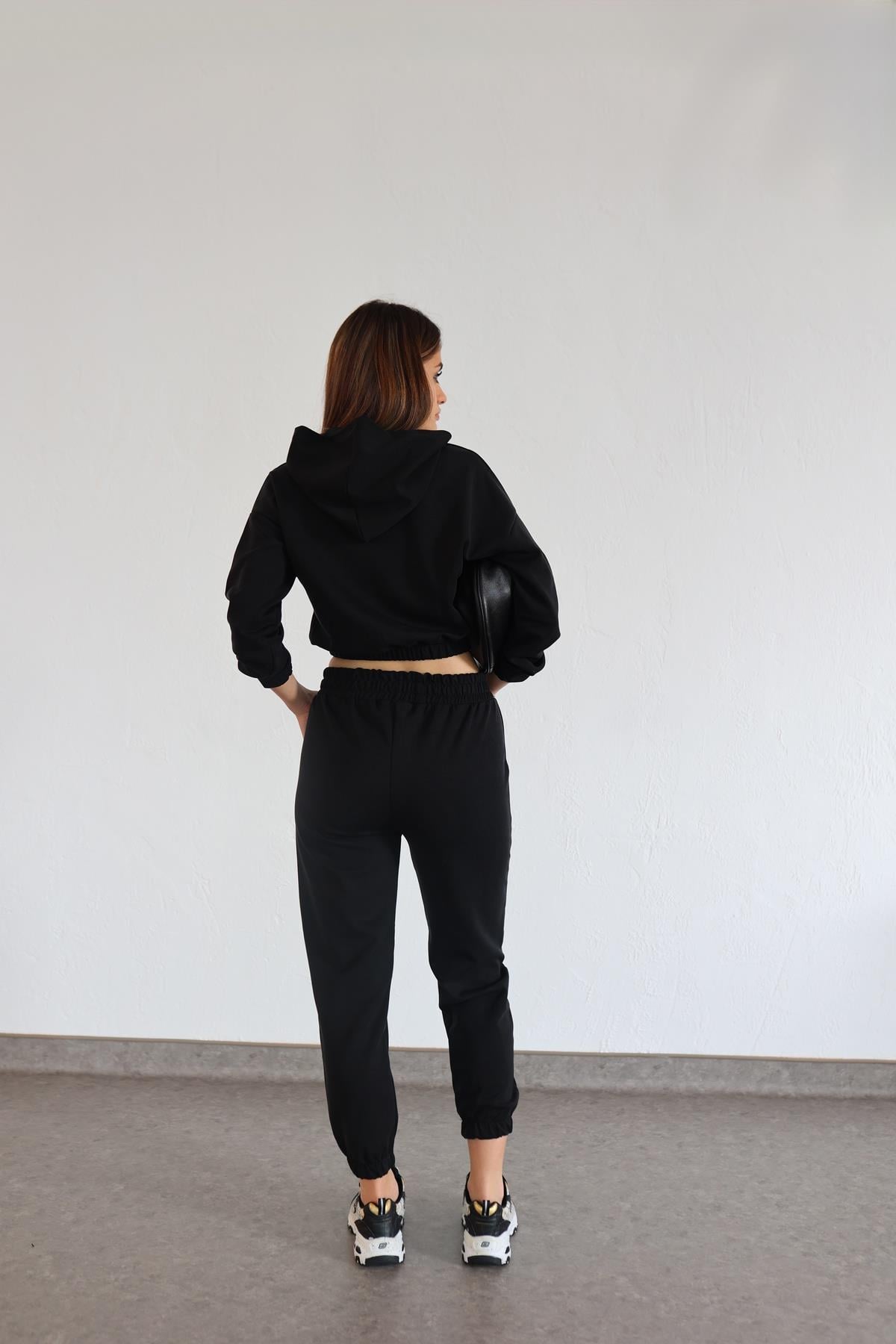 Oysh Siyah Takım