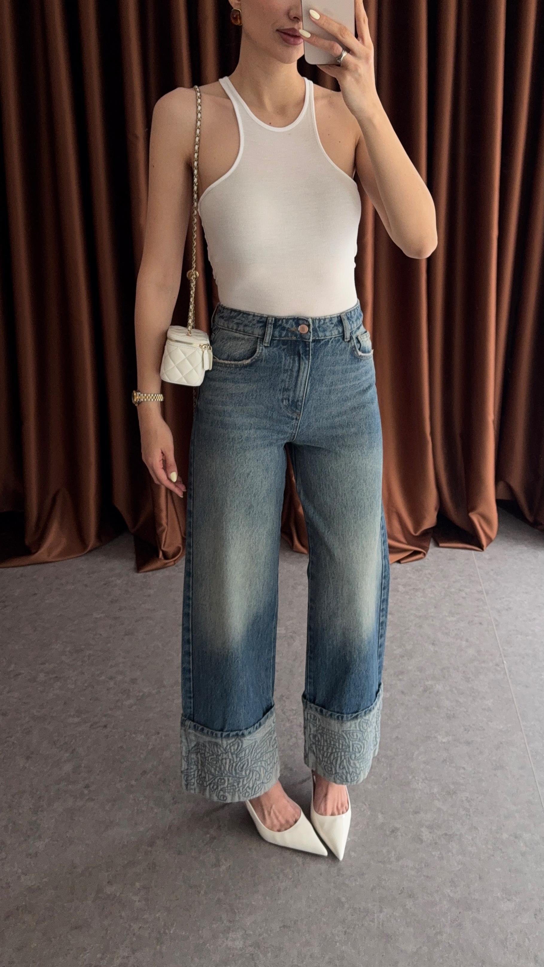 Paça Nakışlı Jean