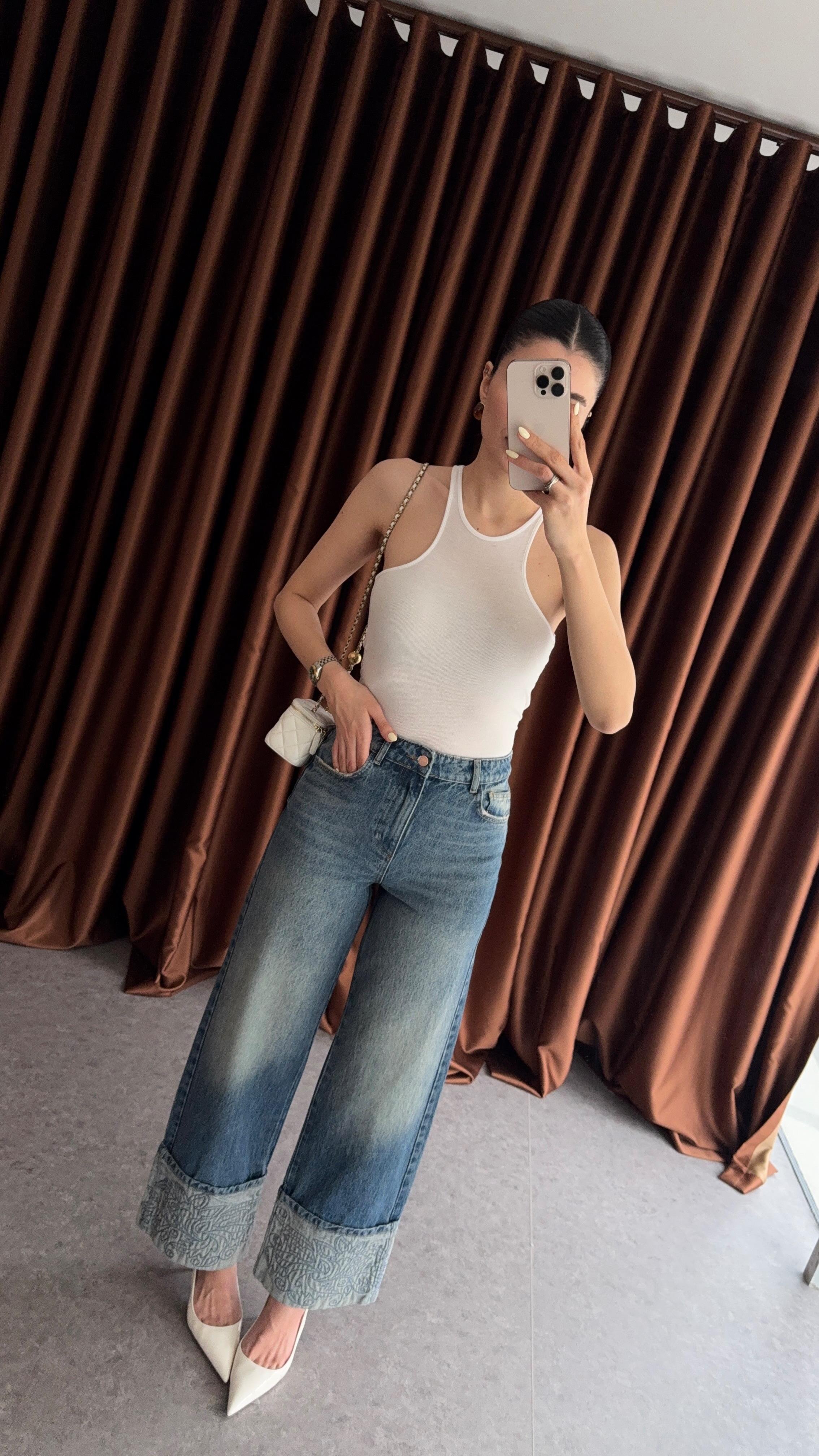 Paça Nakışlı Jean
