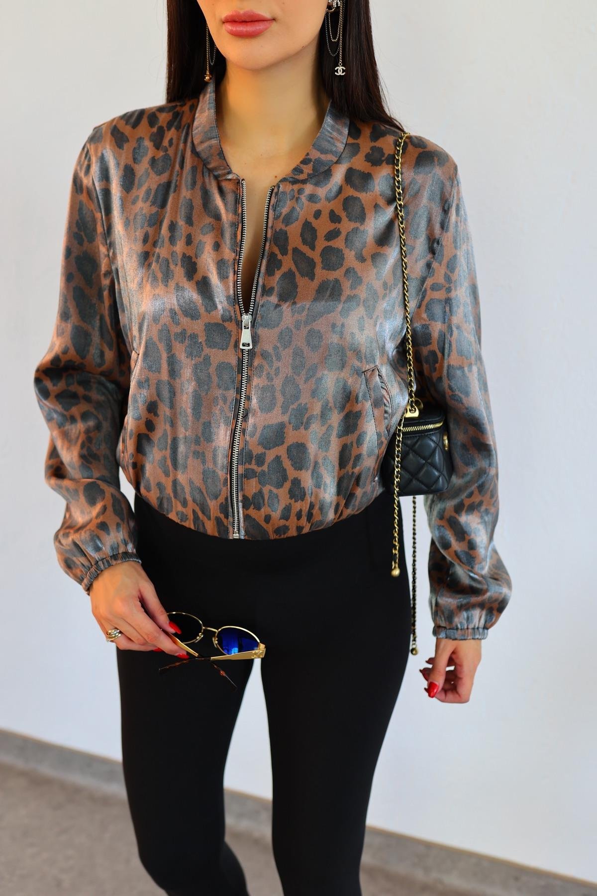 Parlak Leopar Ceket