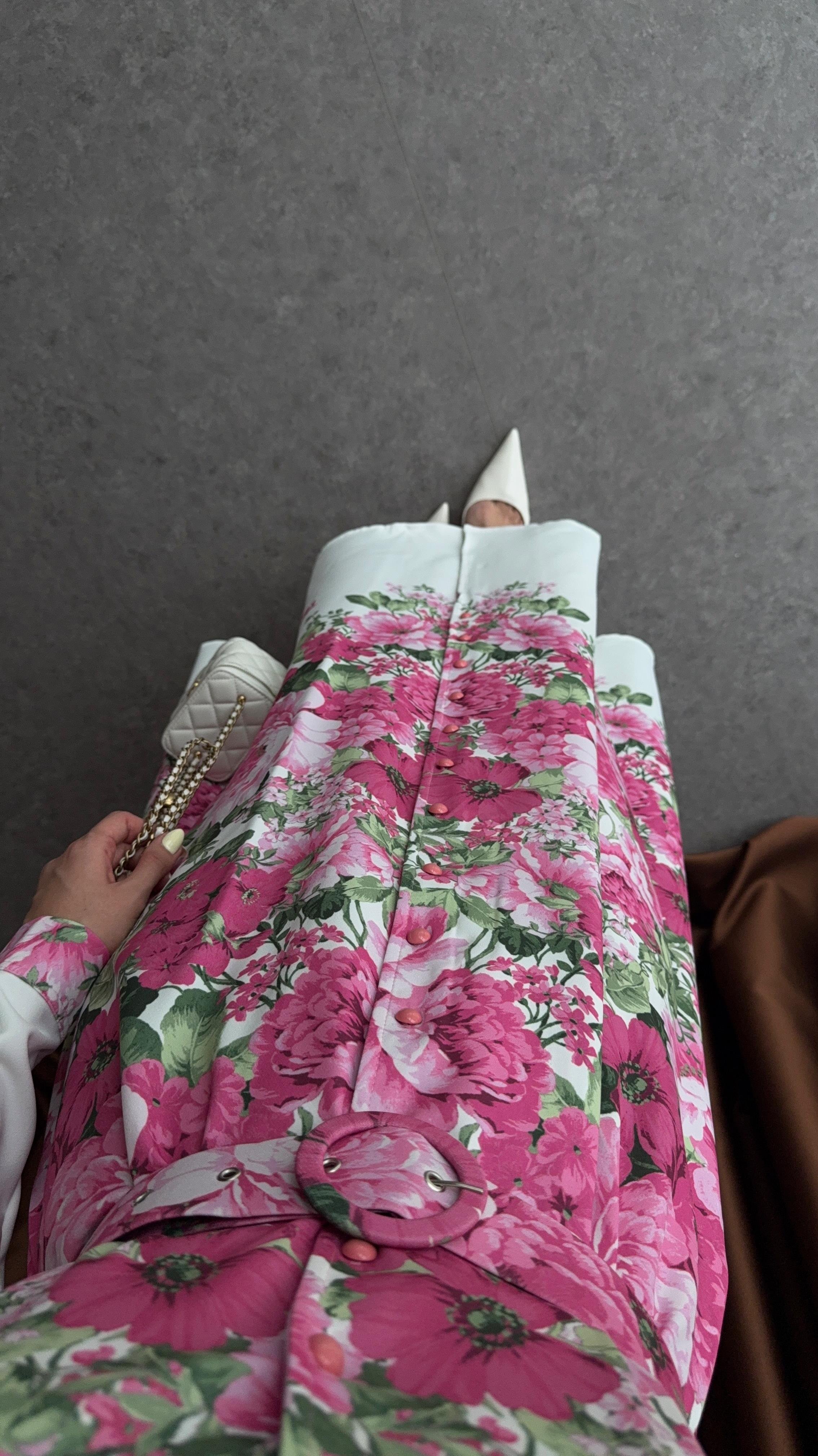 Pembe Çiçekli Kemerli Maxi Elbise