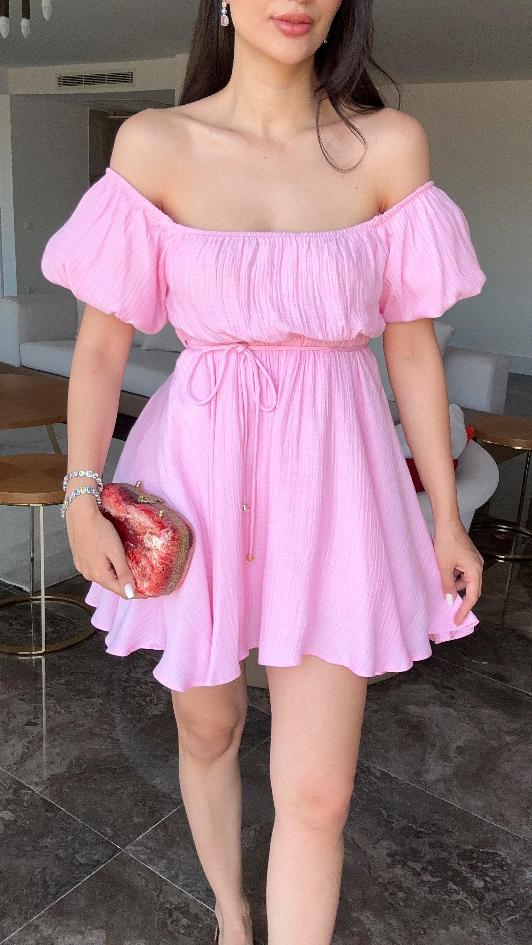 Pembe Volanlı Elbise