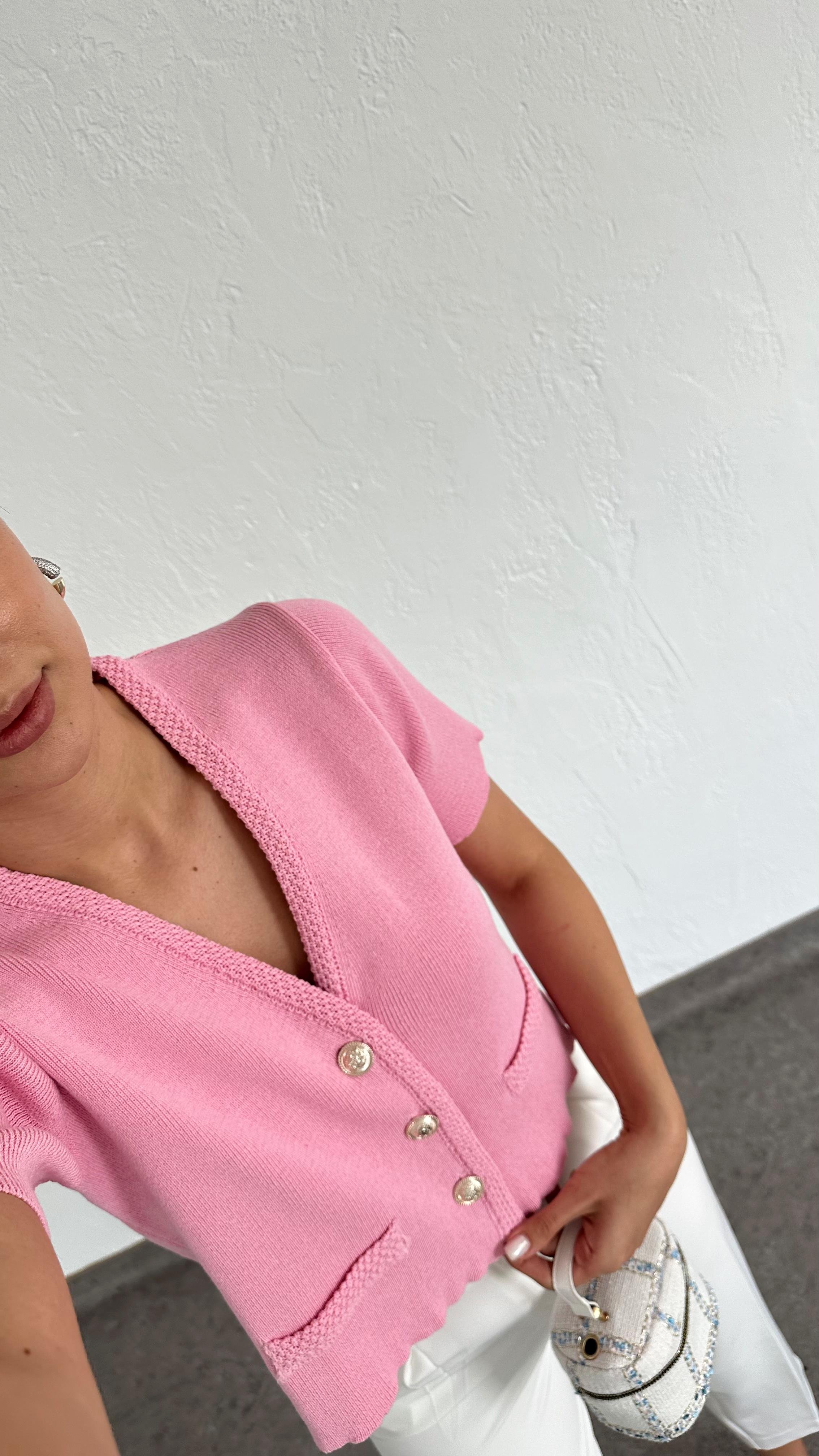 Pirinç Düğmeli Pembe Triko