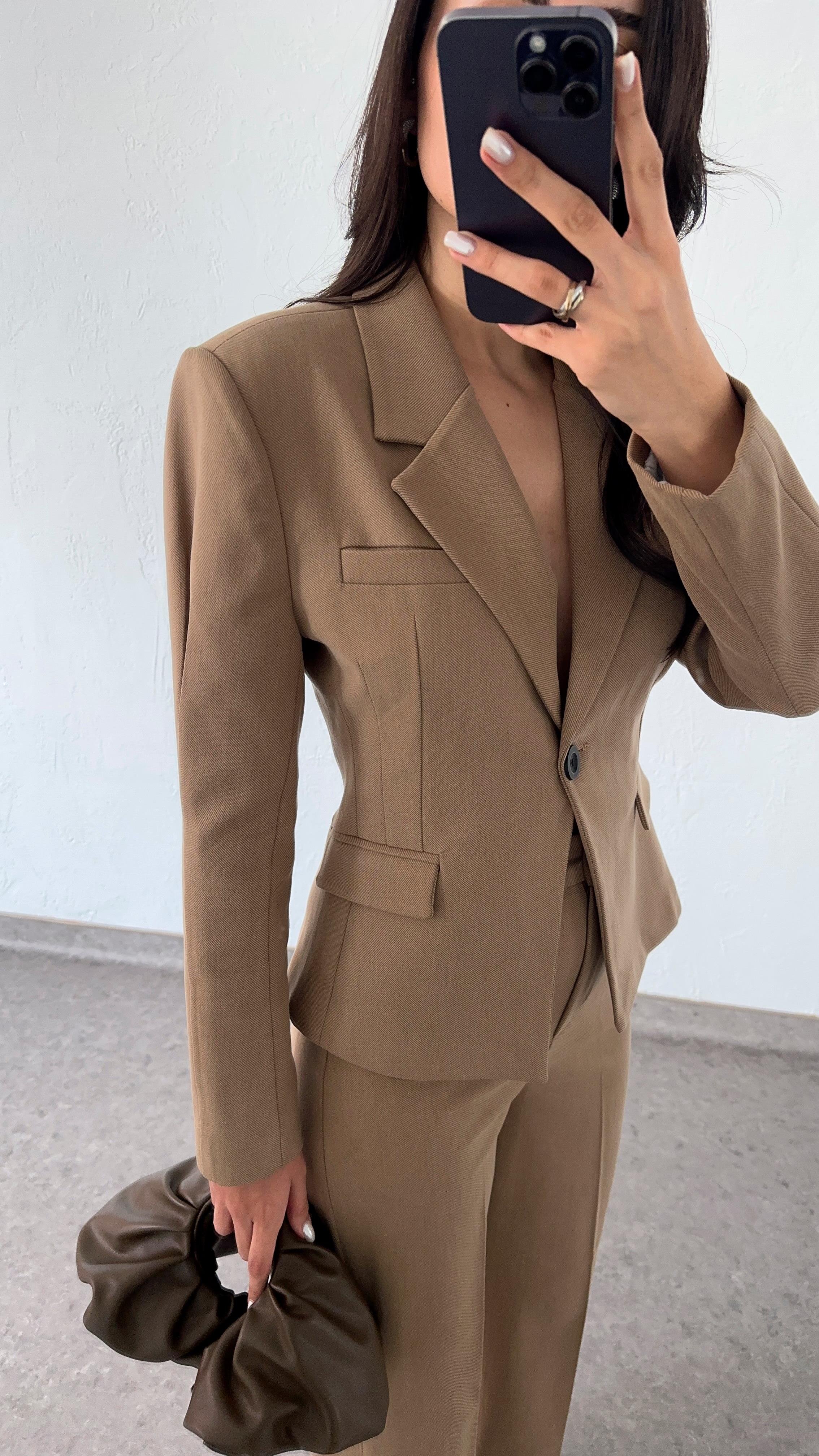 Premium Belden Oturtmalı Camel Takım