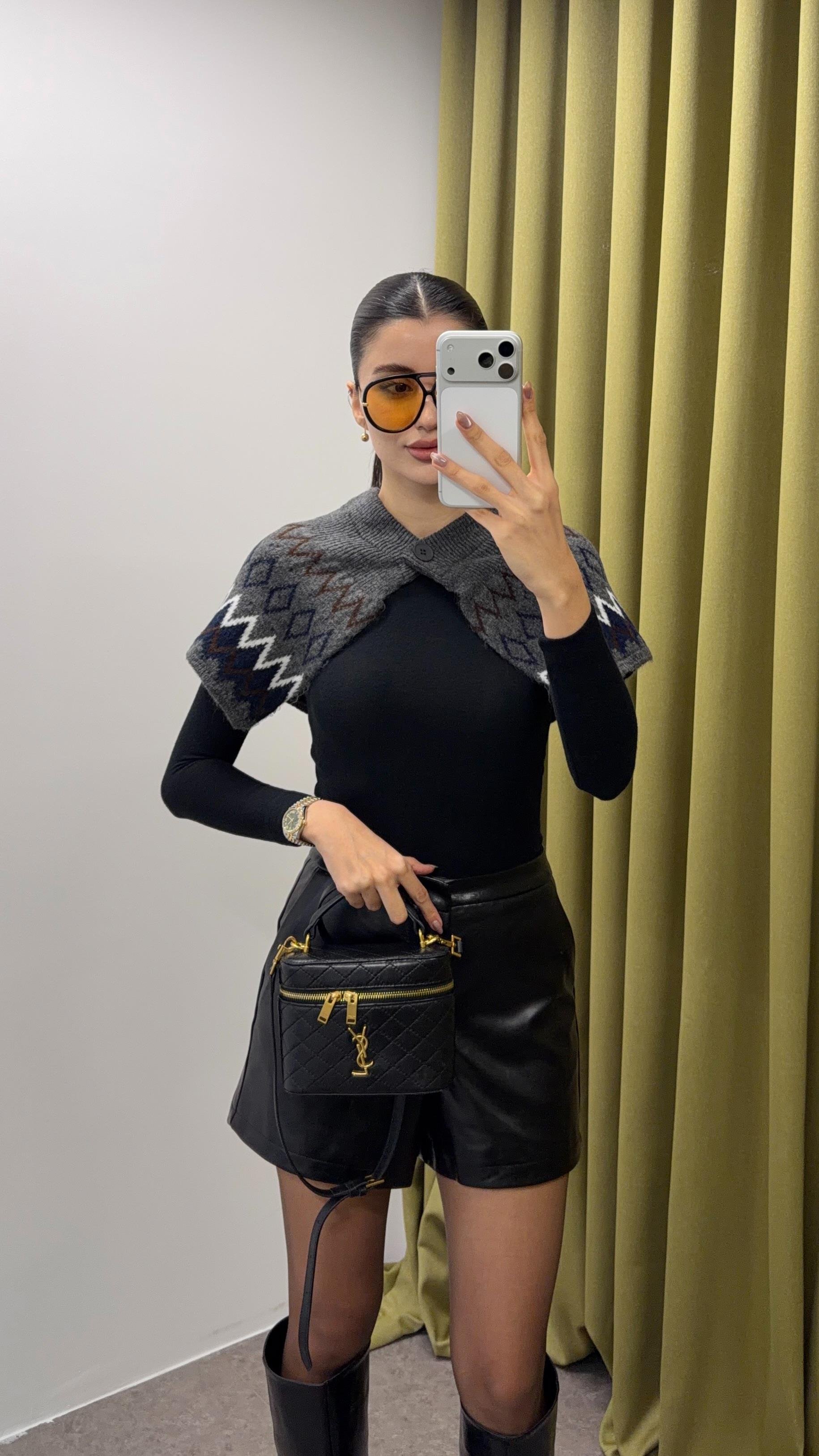 Seyyar Yaka Gri Atkı