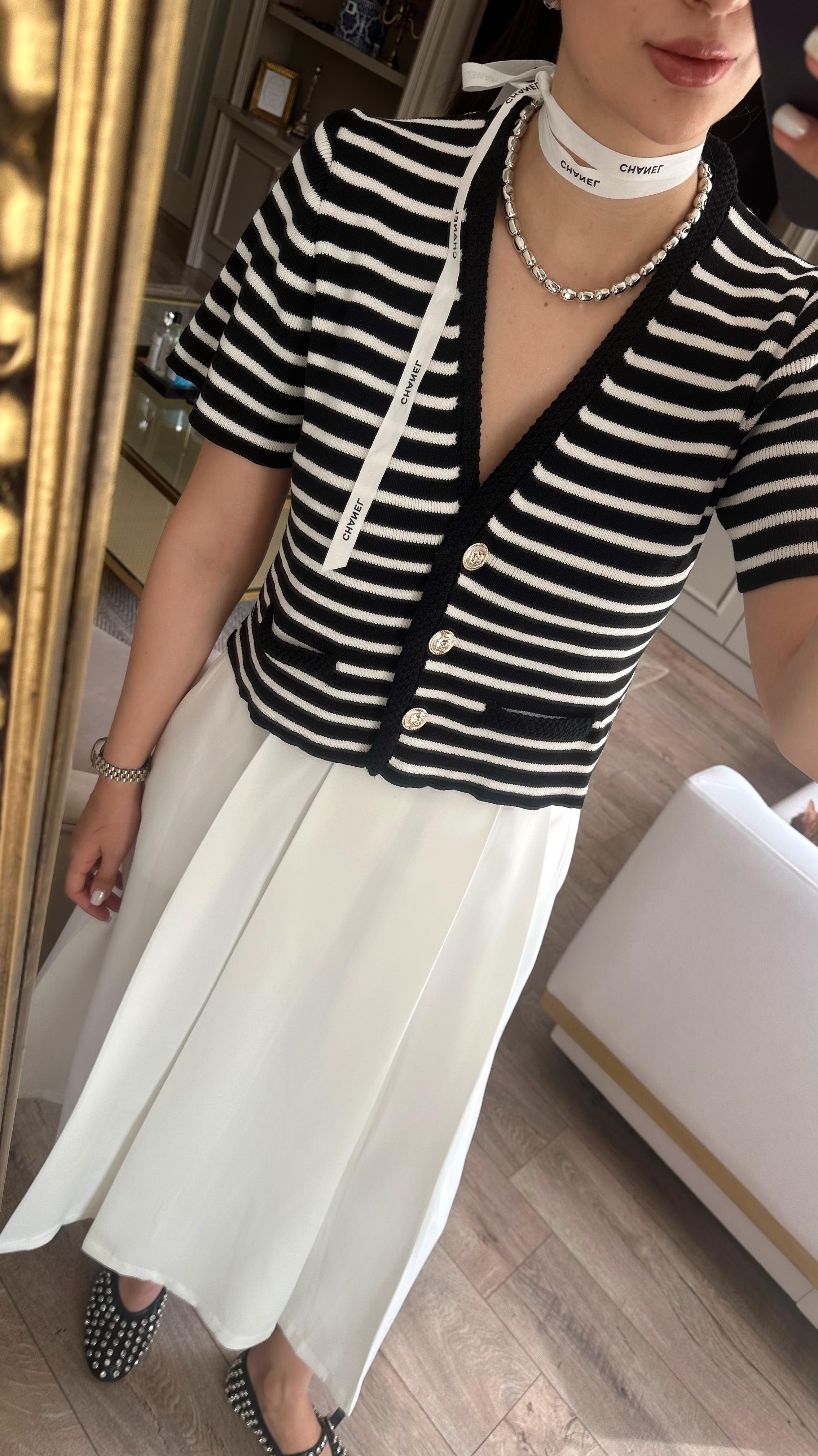 Siyah Çizgili Hırka