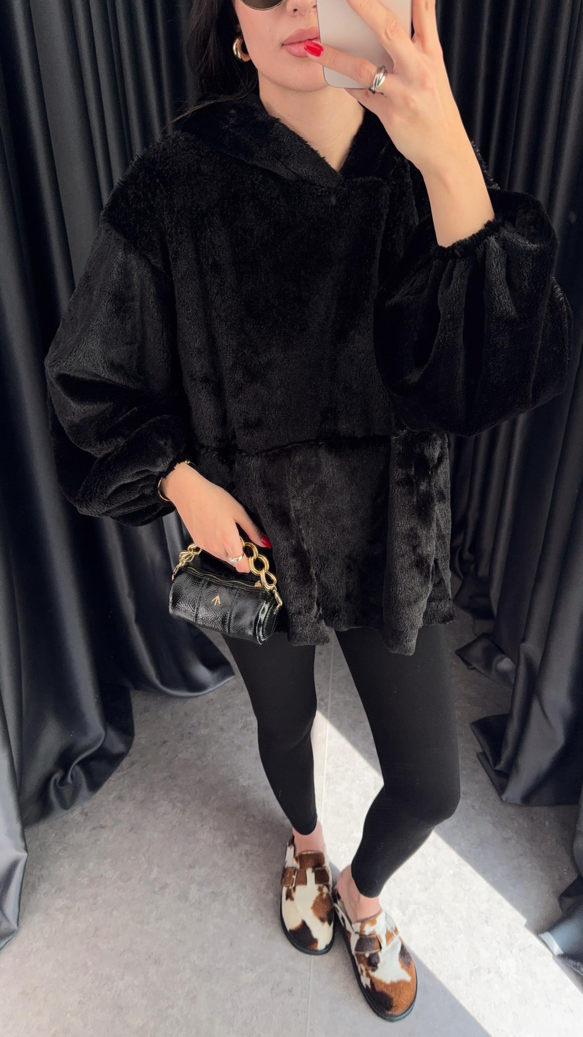 Siyah Peluş Sweatshirt