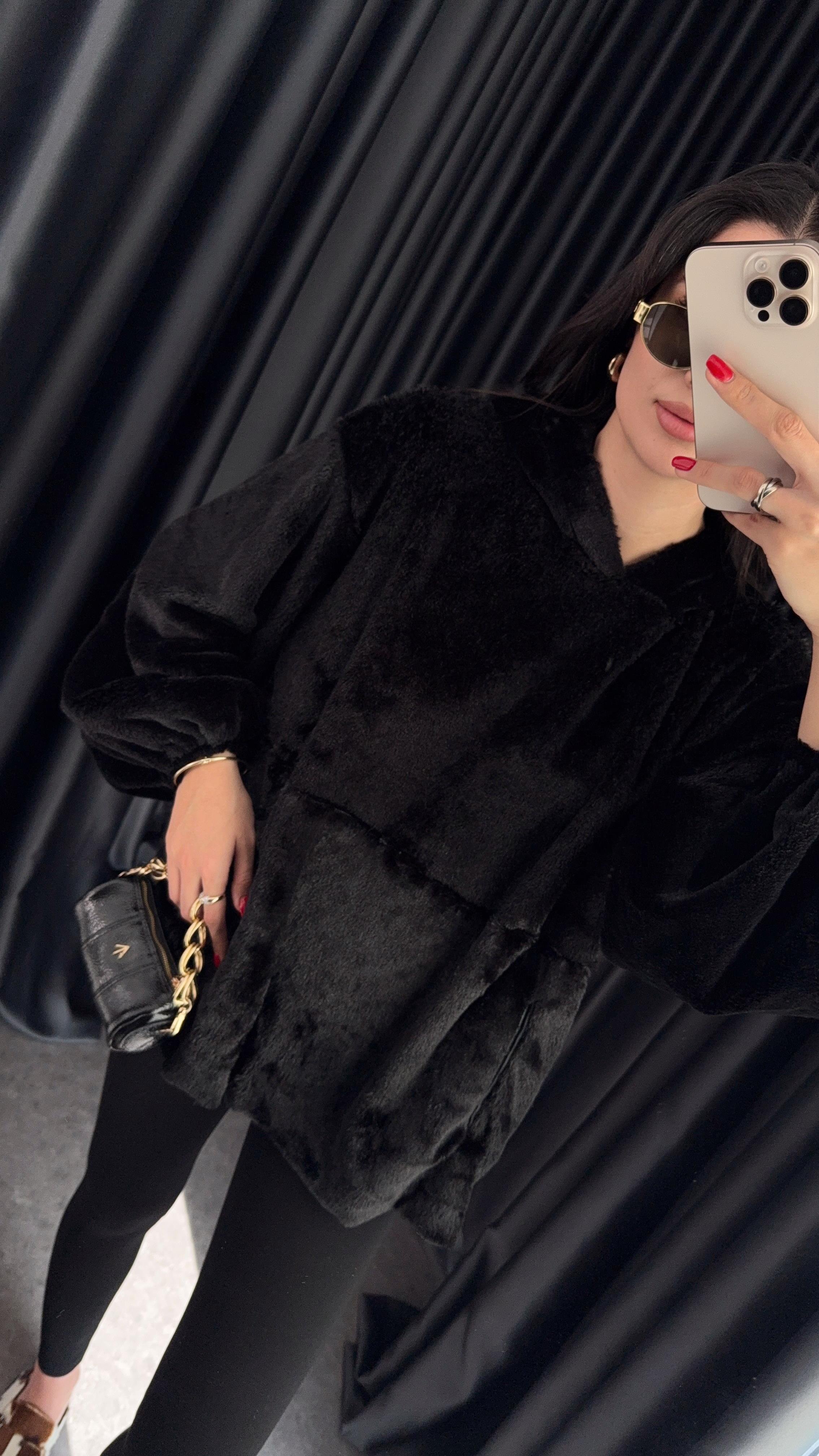 Siyah Peluş Sweatshirt