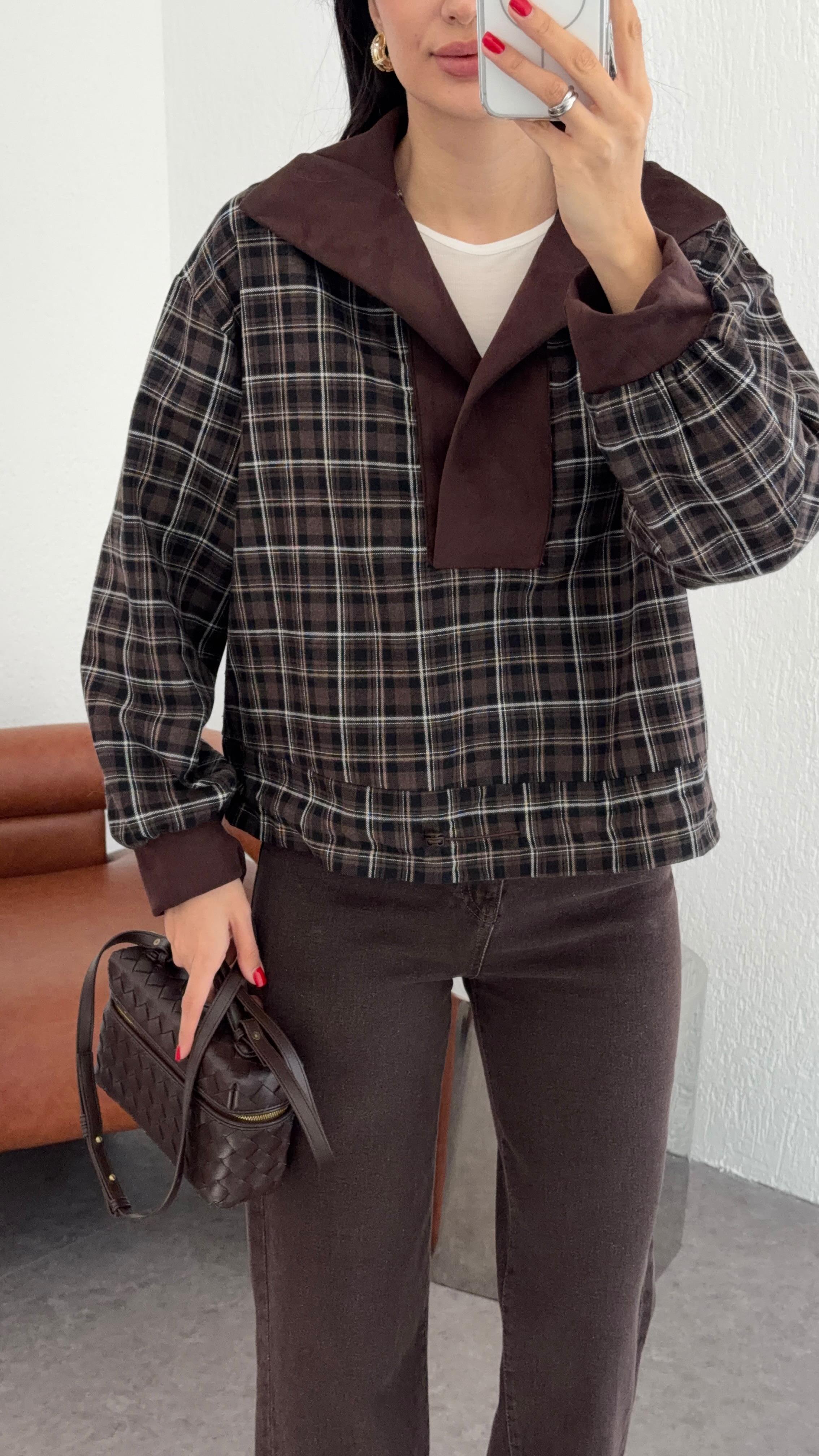 Süet Detaylı Kahve Sweat