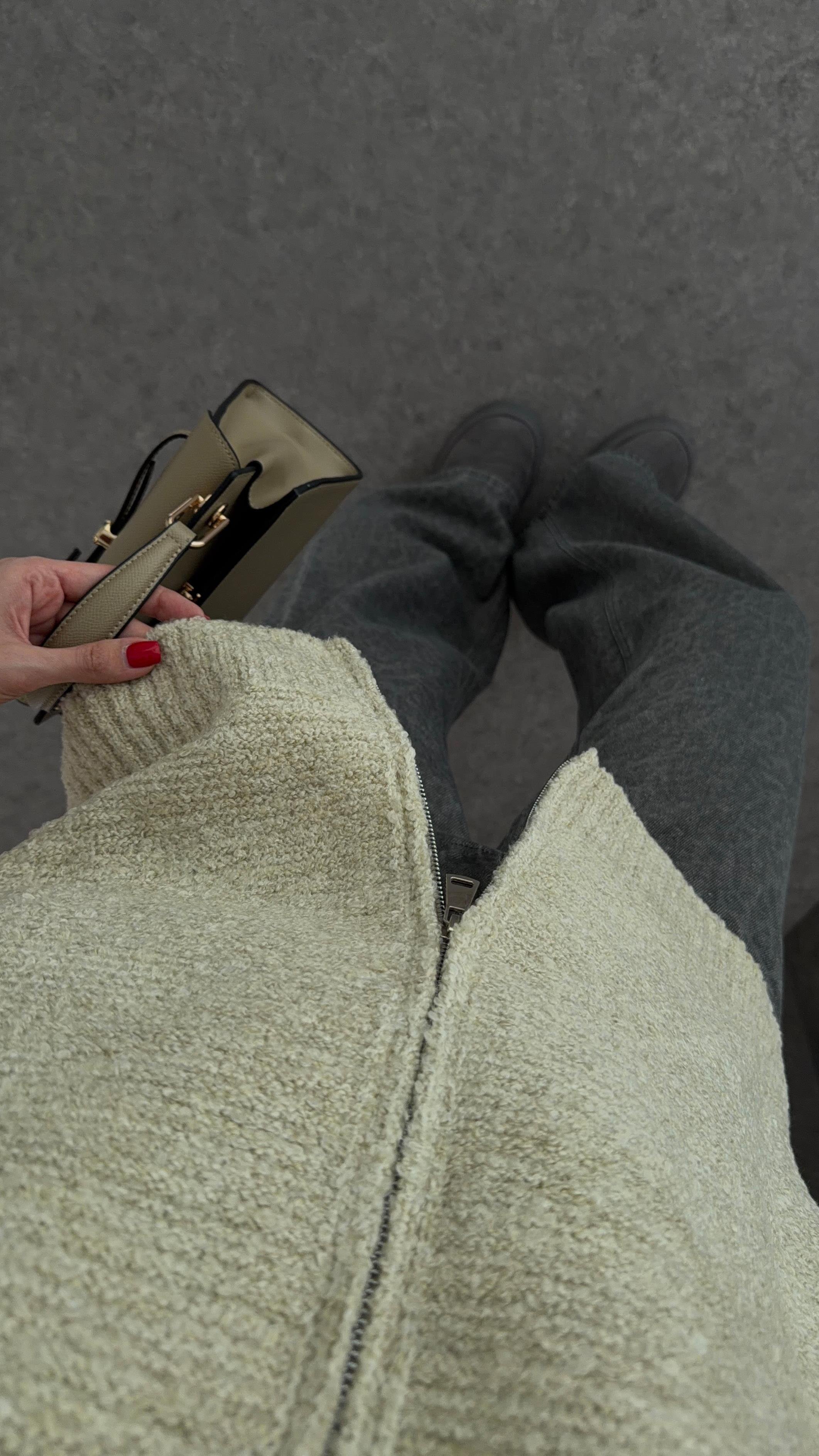 T Kol Çift Fermuarlı Krem Yelek