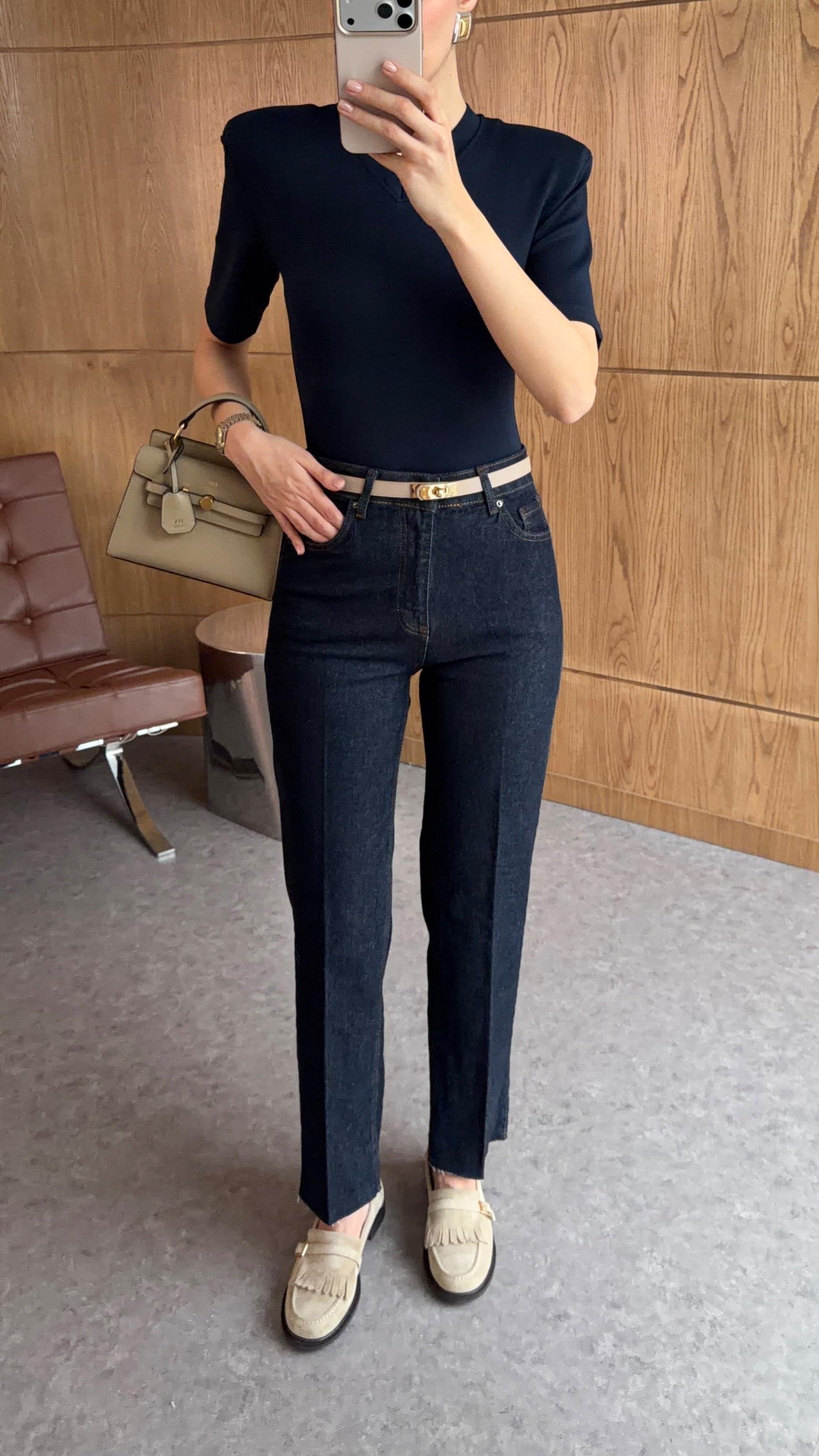 Ütü İzli Koyu Lacivert Jean