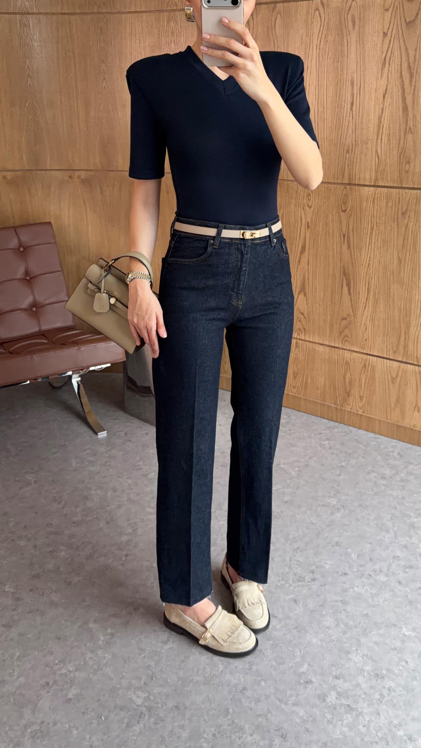 Ütü İzli Koyu Lacivert Jean