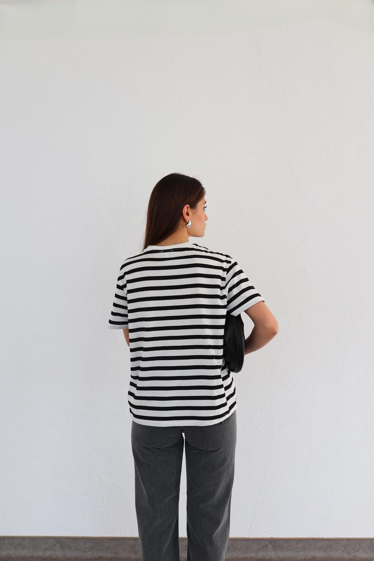 Vi Çizgili Tshirt