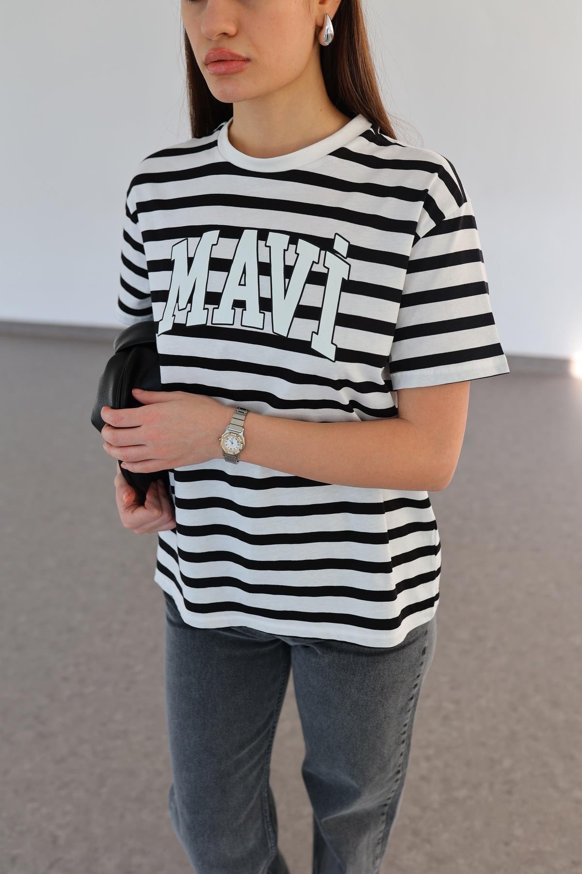Vi Çizgili Tshirt