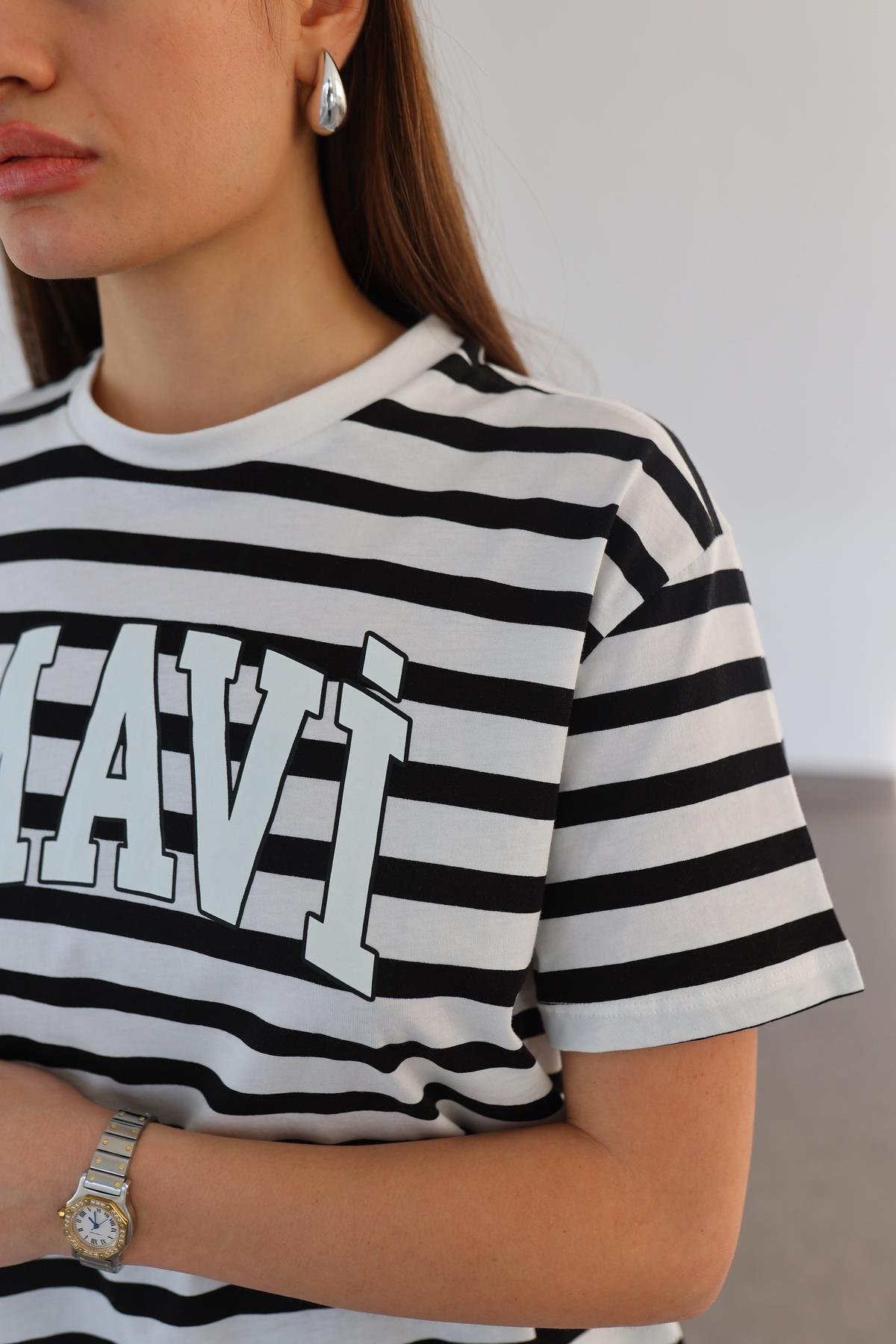 Vi Çizgili Tshirt