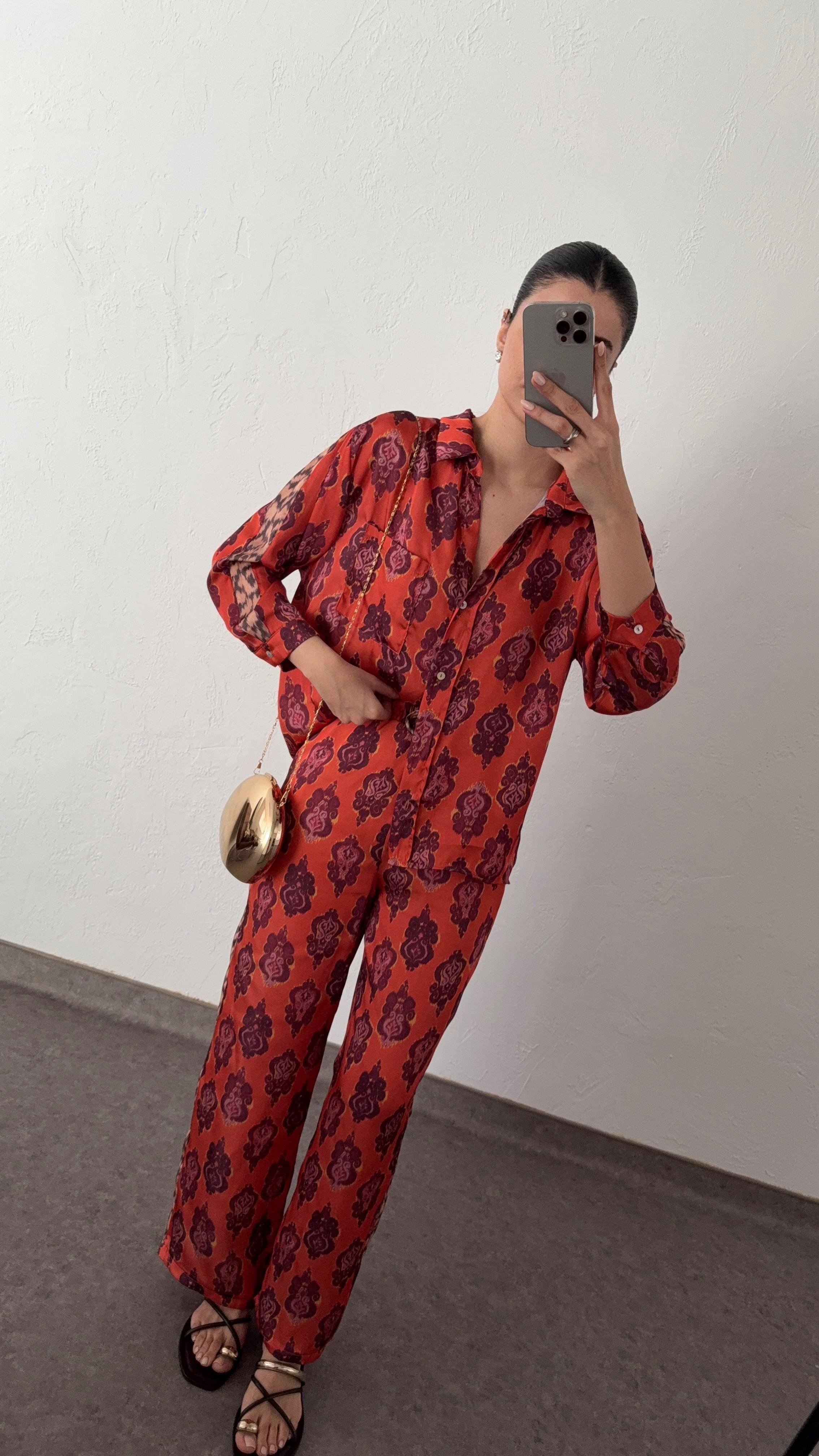 Yanı Leopar Şeritli Takım
