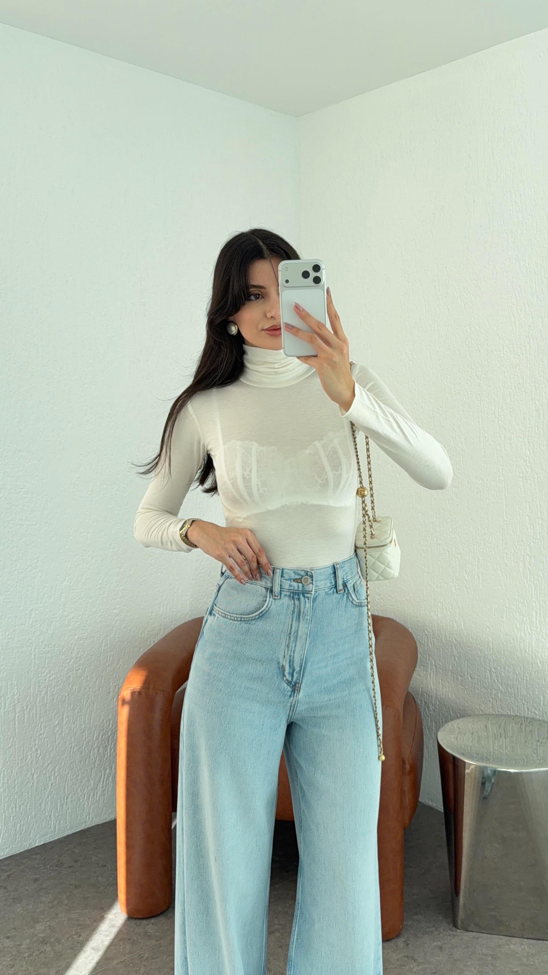 Yarı Transparan Beyaz Bluz