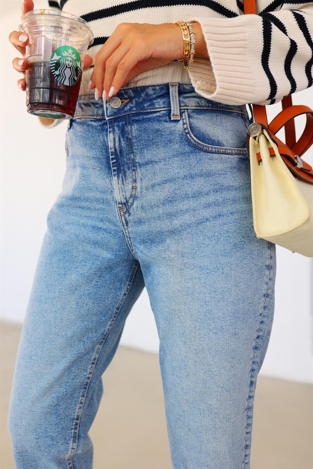 Yıkamalı Açık Mom Jean