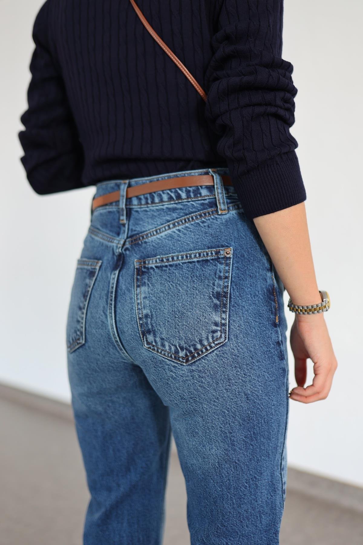 Yıkamalı Koyu Straight Jean