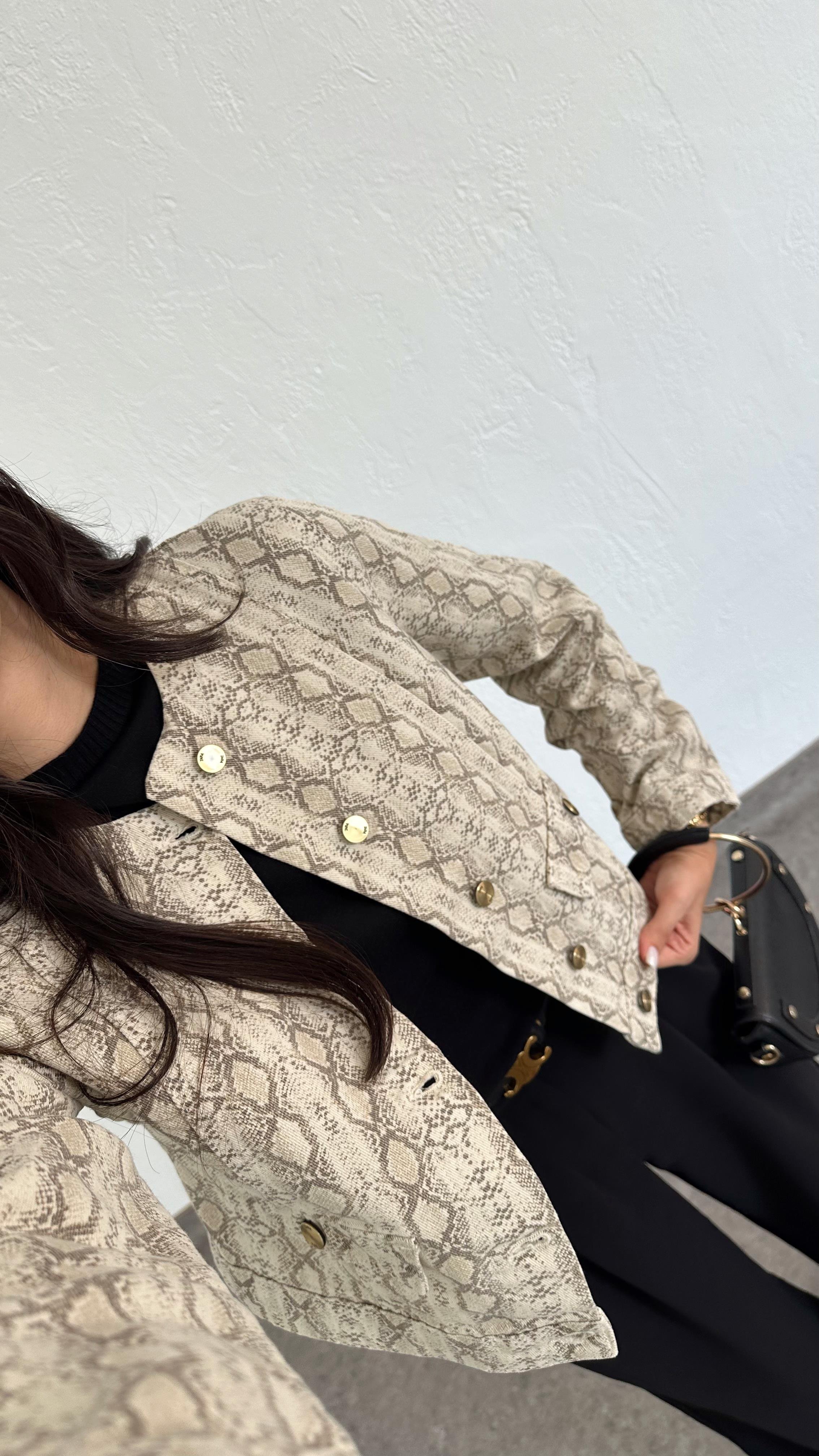 Yılan Desenli Denim Ceket