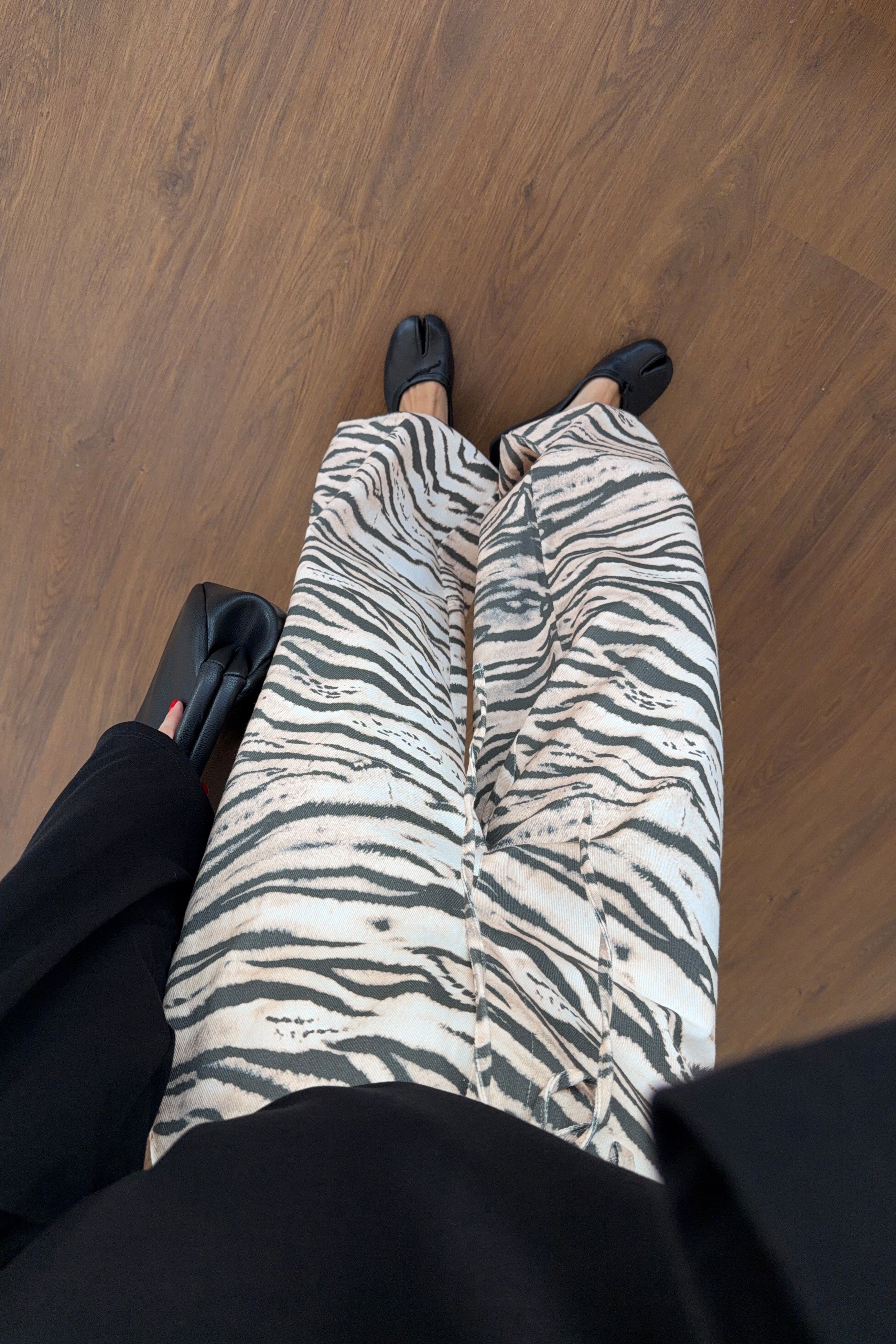 Zebra Desen Paça Büzgülü Gabardin Pantolon