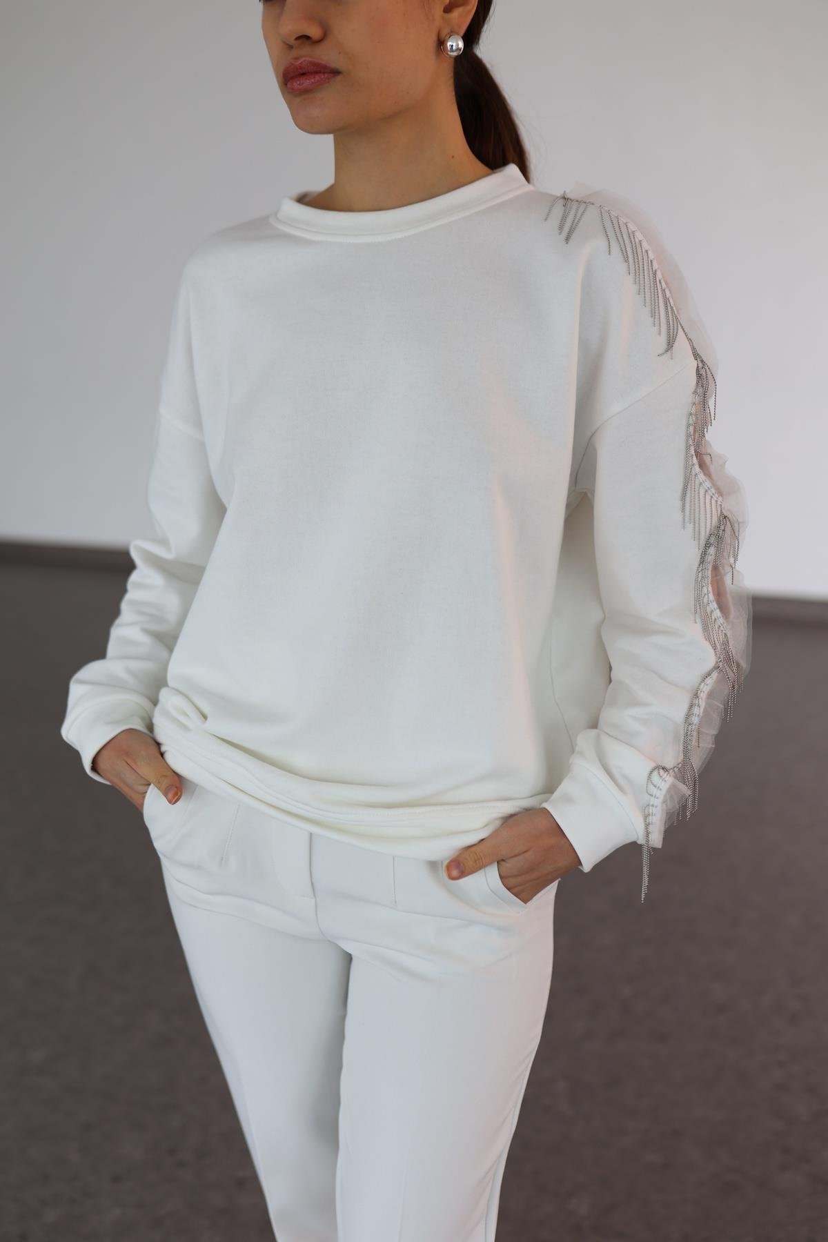 Zincirli Beyaz Sweat