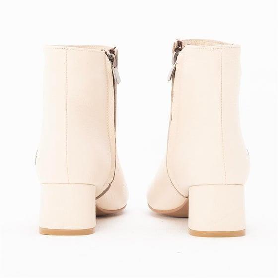 GUSSE BERTHE KADIN HAKIKI DERI BOT K370