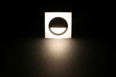 CT5176 3W BEYAZ LEDLİ KORİDOR ARMATÜRÜ KASALI CATA (GEÇMELİ KASAYA UYGUNDUR)