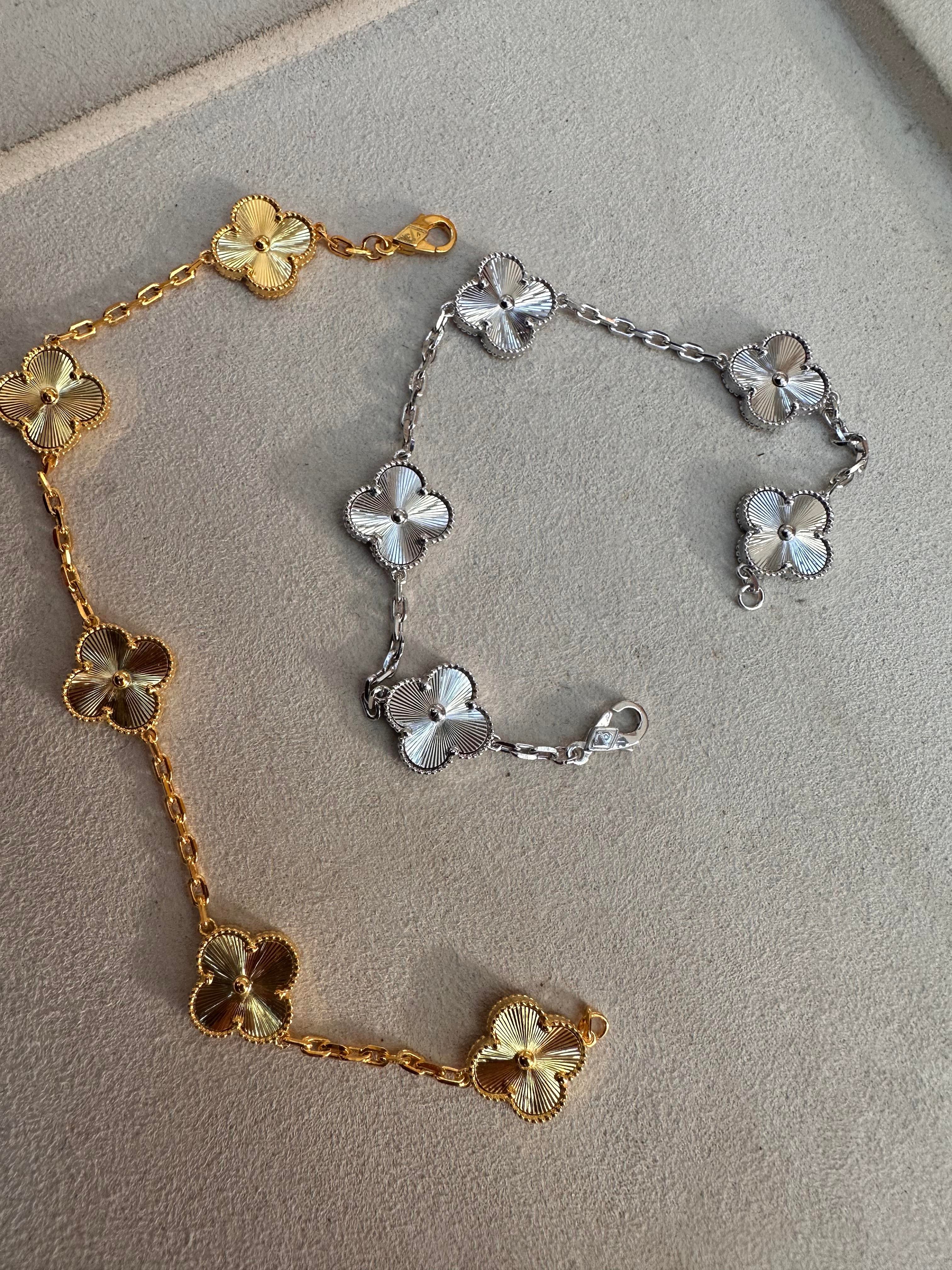 BileklikBeşli Gold Yonca Bileklik 