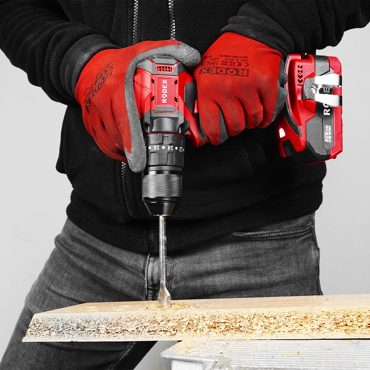 Rodex RDX3404 Akülü Matkap 13 mm 0-350/0-1350Rpm 45nm 2X Li-On 21V/2 2 Vites BMC Aksesuar