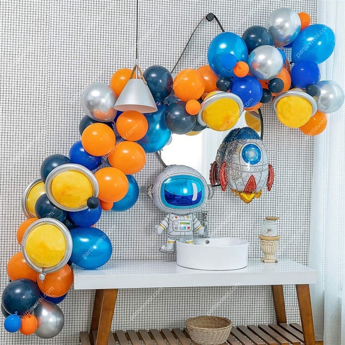 Uzay Temalı Zincir Balon Seti 5 m