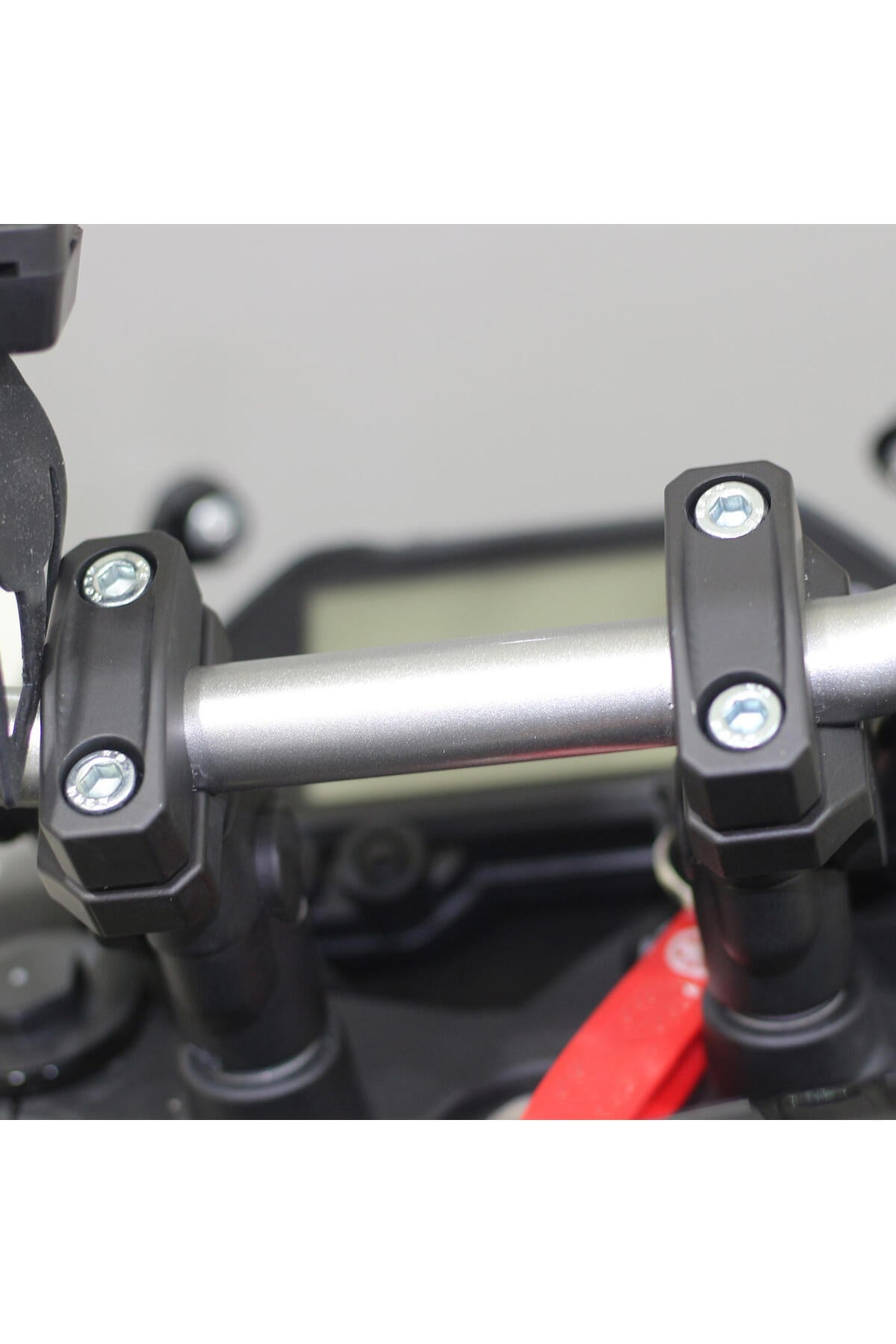 Motosiklet Lüzumlu ÜrünYamaha MT-25 2017-2025 Uyumlu Gidon Yükseltme 22mm Siyah