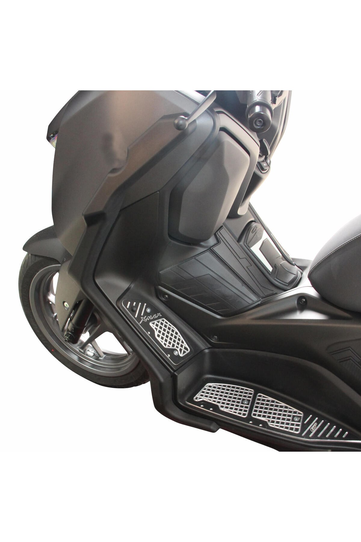 Motosiklet Lüzumlu ÜrünYamaha XMAX 250 2024-2025 Uyumlu Bacak Koruma Siyah