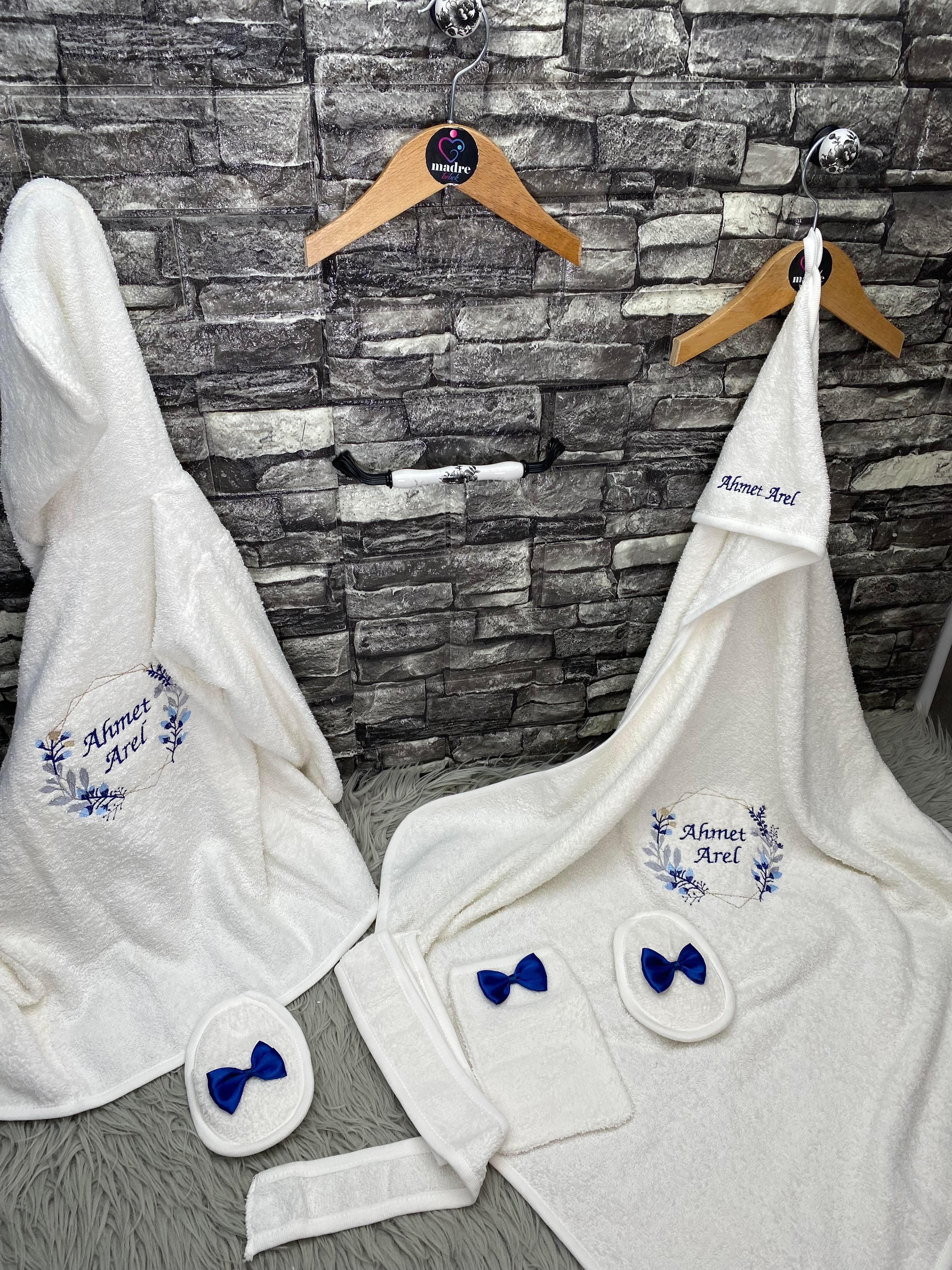 İsimli Bornoz Havlu Set