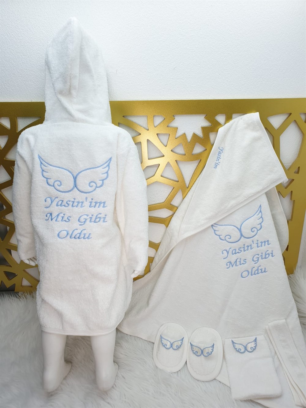 İsimli Bornoz Havlu Set