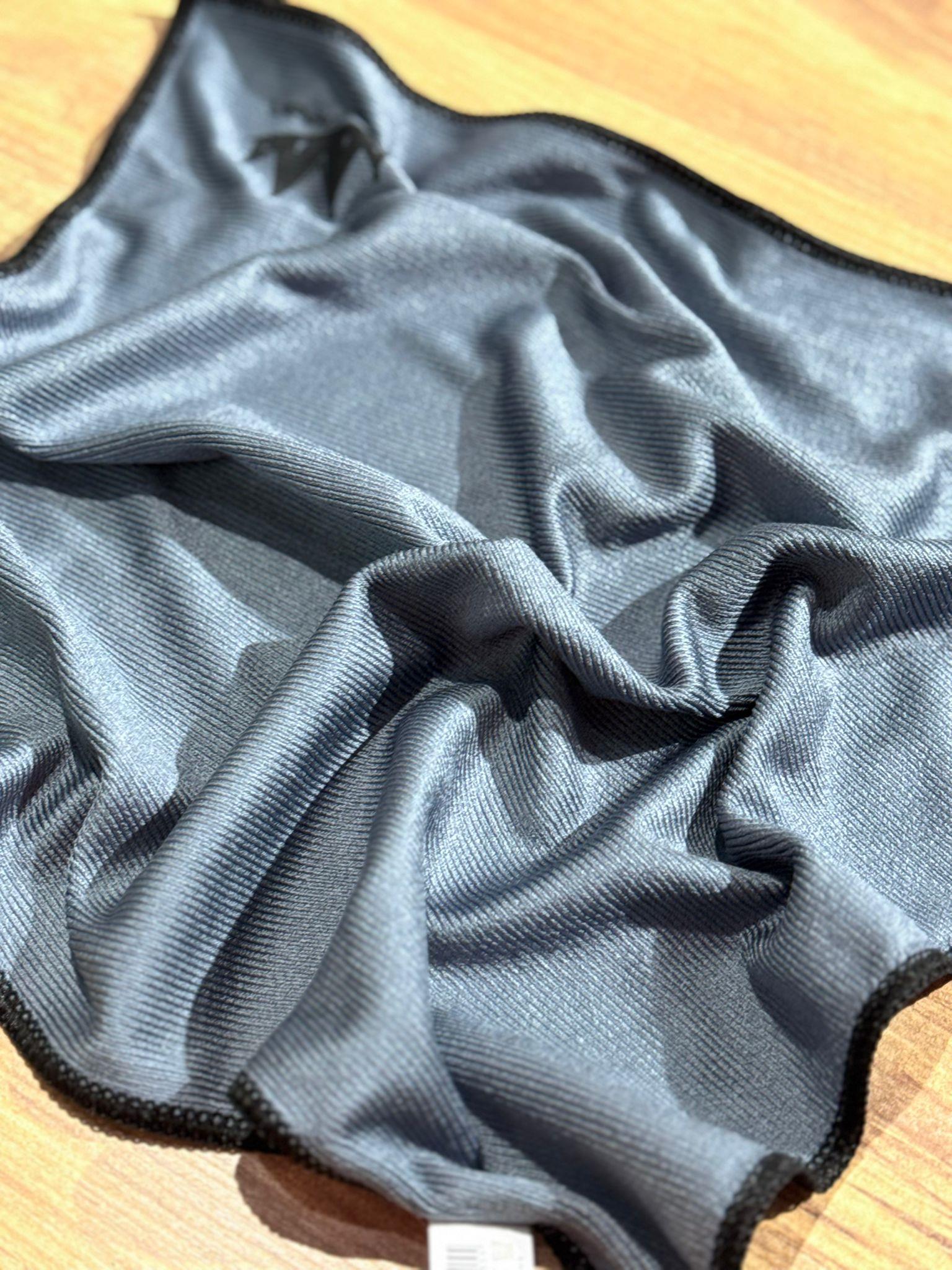 1 ADET Cam Silme Çilesine Son: İz Bırakmayan Profesyonel Cam Bezi 40*40 CM