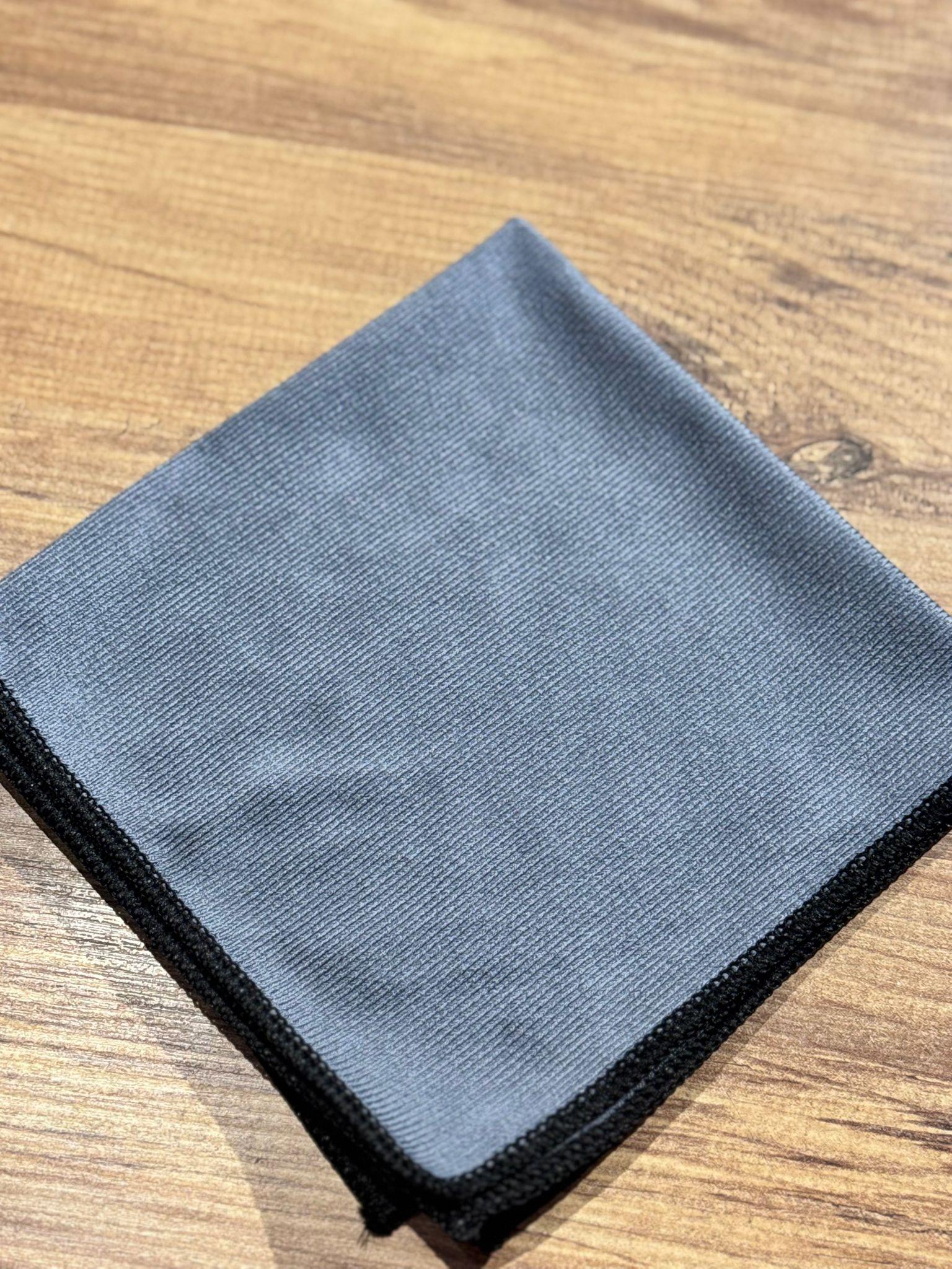 1 ADET Cam Silme Çilesine Son: İz Bırakmayan Profesyonel Cam Bezi 40*40 CM